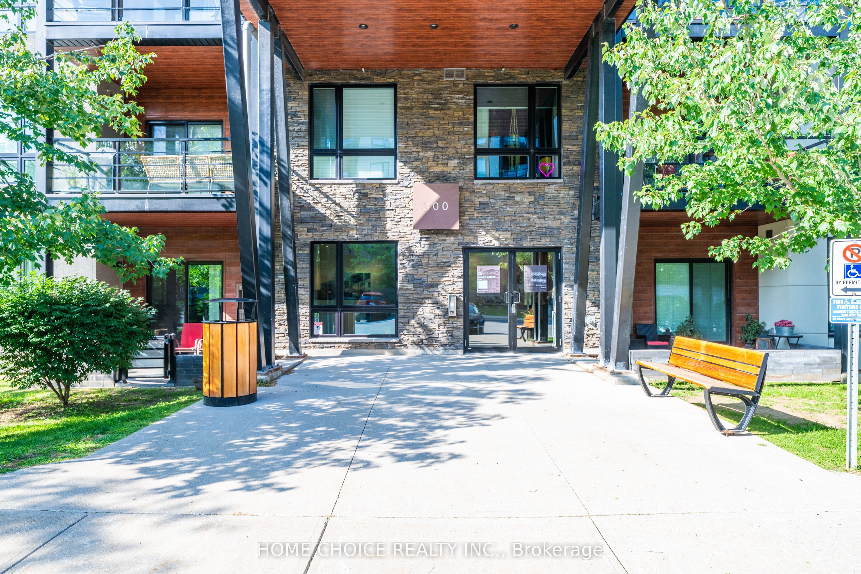 300 Essa Road 602, Barrie, ON L9J 0B9 photo 3