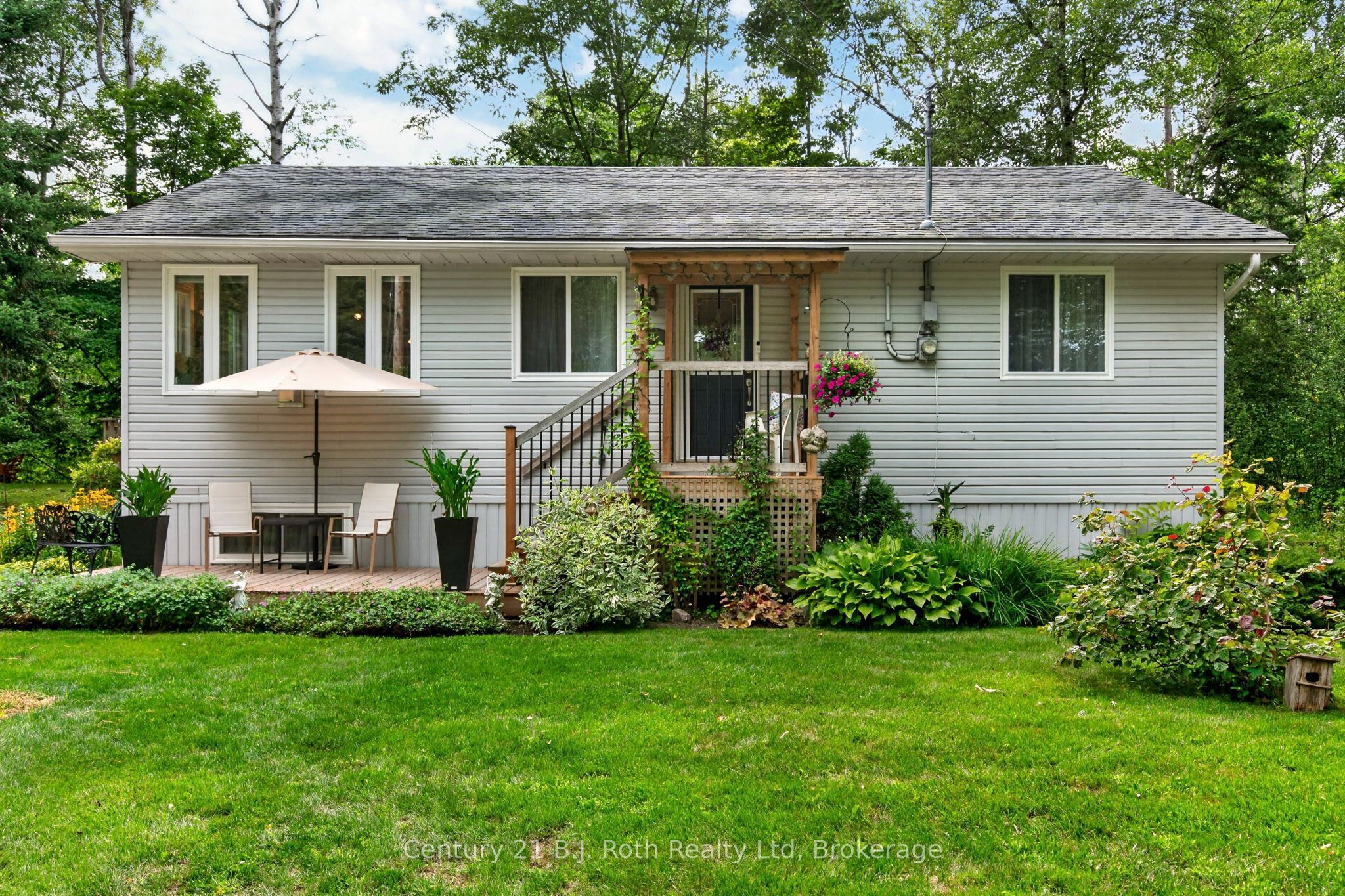 24 Crescent Drive, Tay, ON L0K 2A0 photo 2