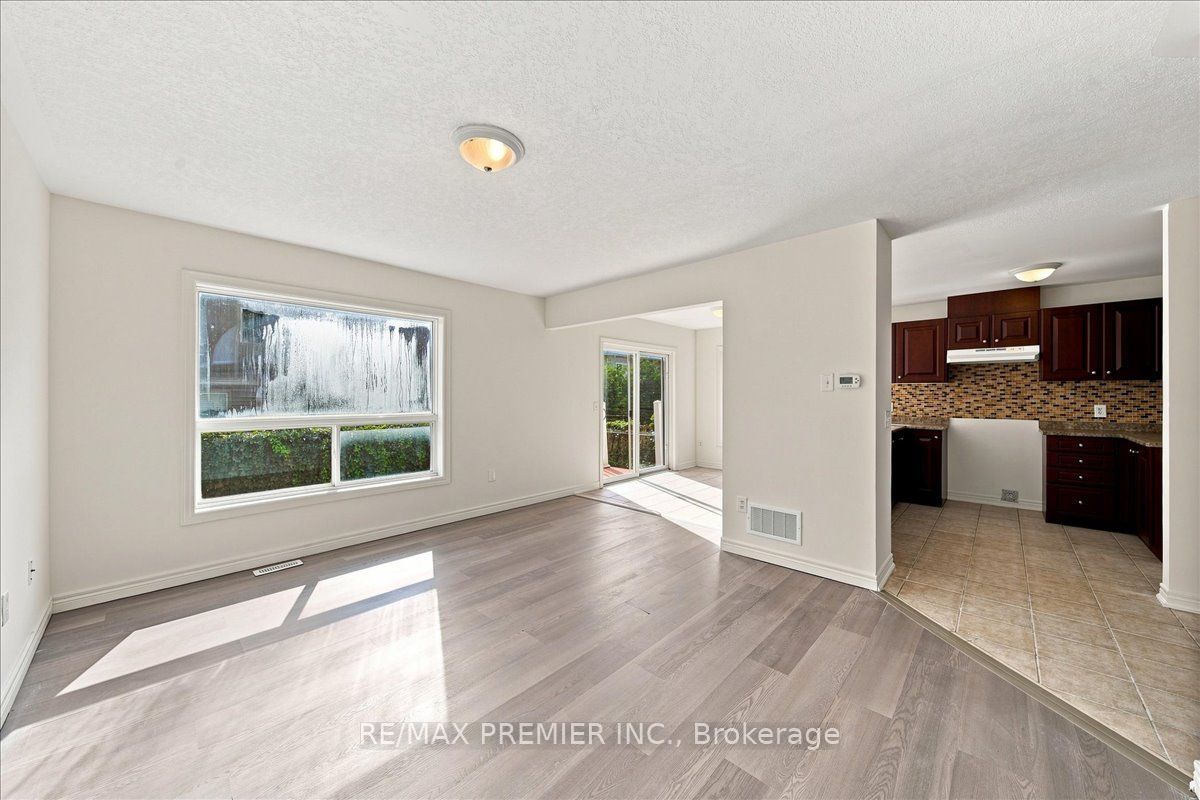 800 West Ridge Boulevard 125, Orillia, ON L3V 0A1 photo 5