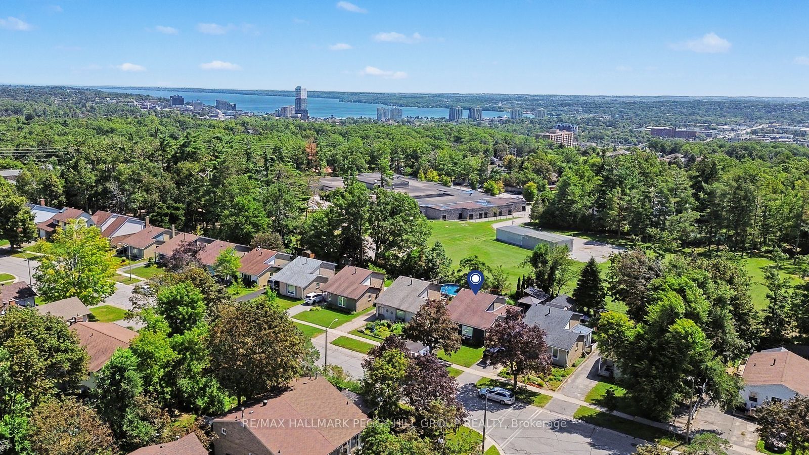 29 Shelley Lane, Barrie, ON L4N 4W4 photo 3
