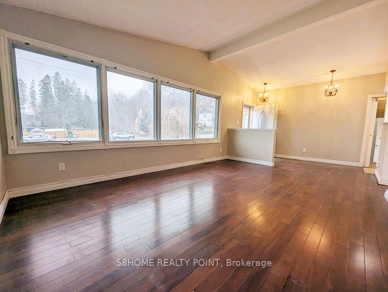 11 St Vincent Street, Barrie, ON L4M 3Y3