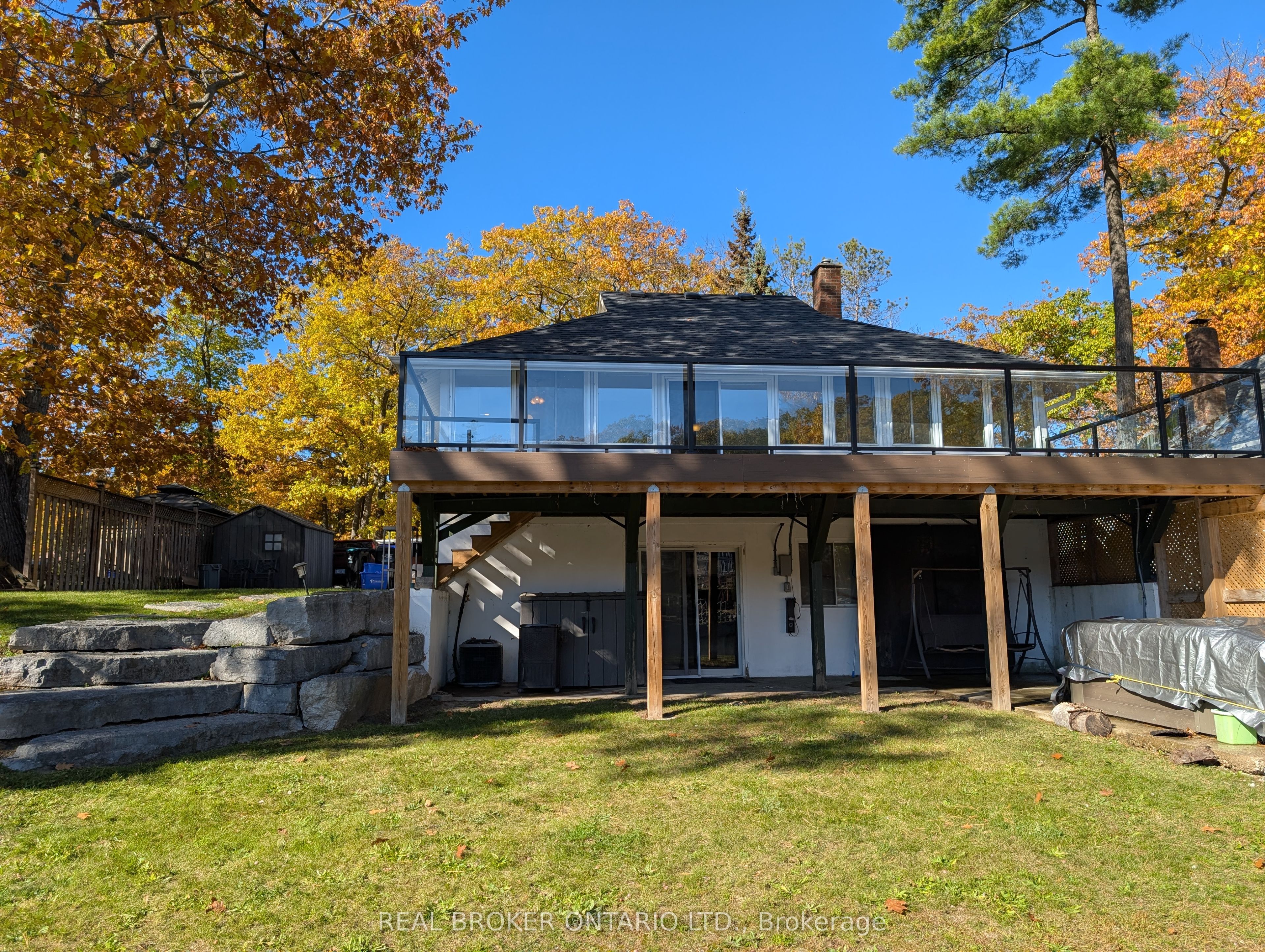 1103 Mosley Street, Wasaga Beach, ON L9Z 2G1