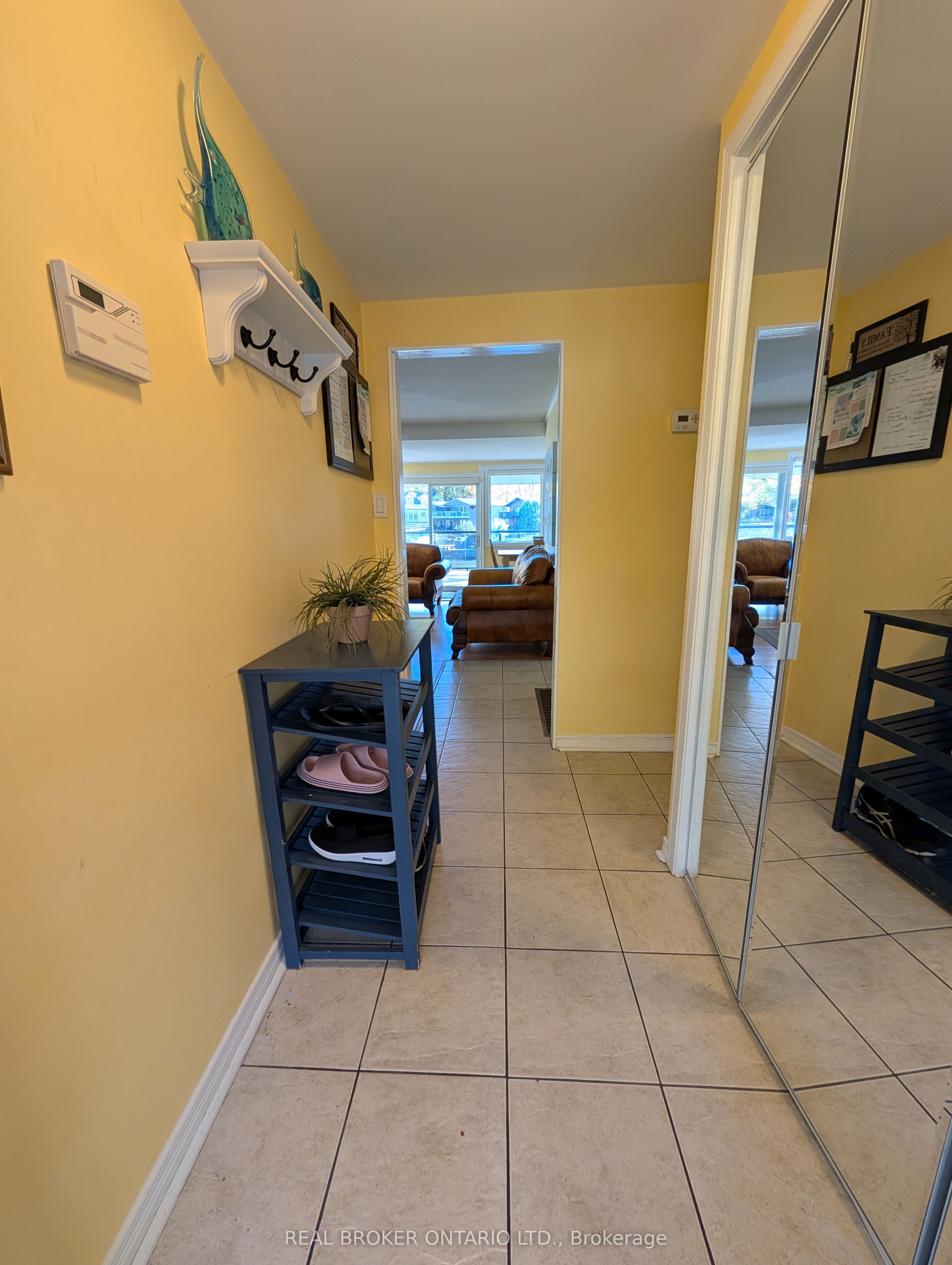 1103 Mosley Street, Wasaga Beach, ON L9Z 2G1 photo 3