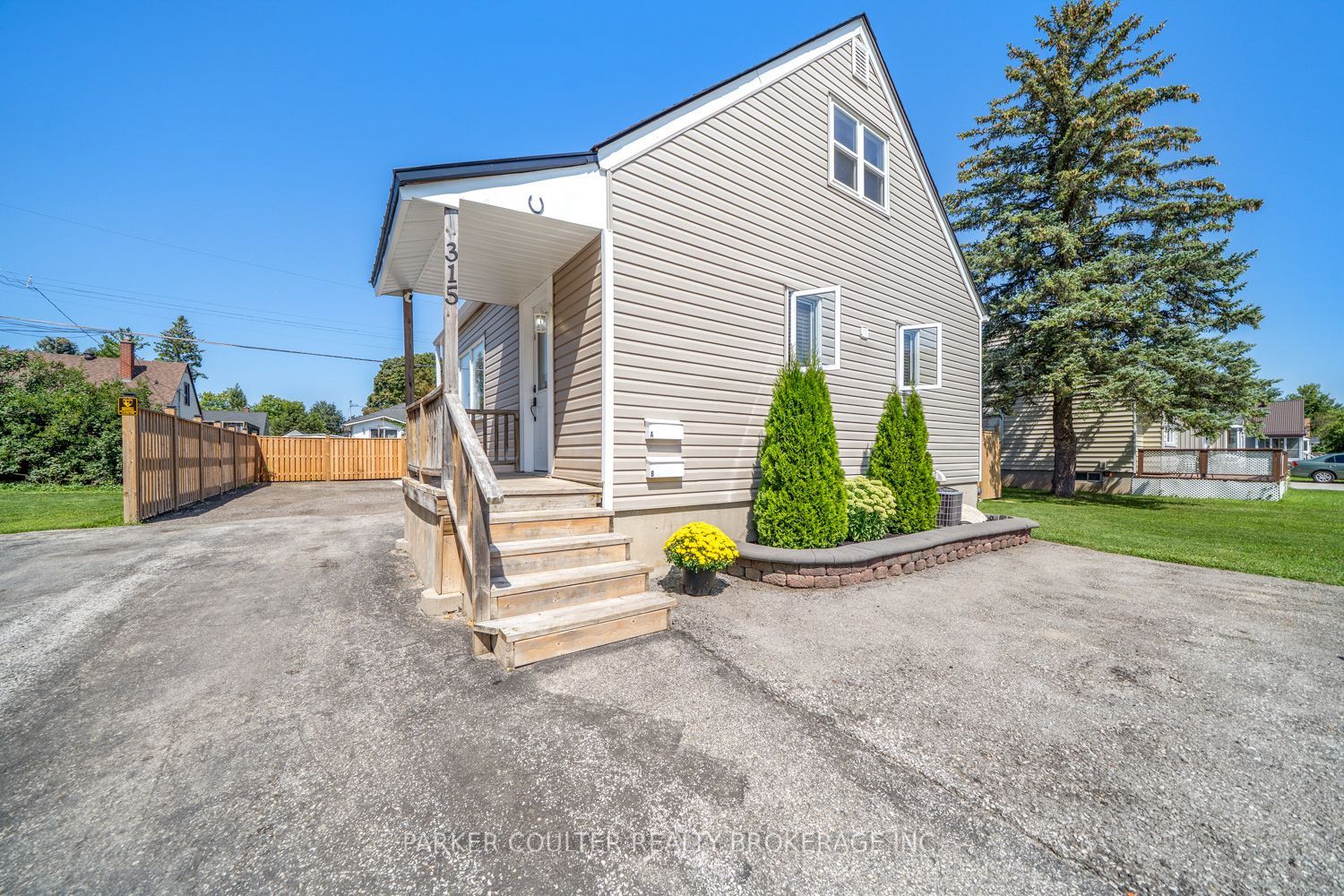 315 Oxford Street, Orillia, ON L3V 1H8 photo 3