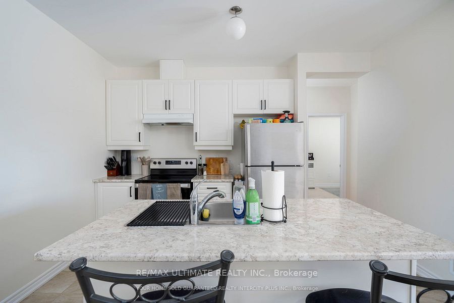 15 ValleyBrook Road, Barrie, ON L9J 0L4 photo 3