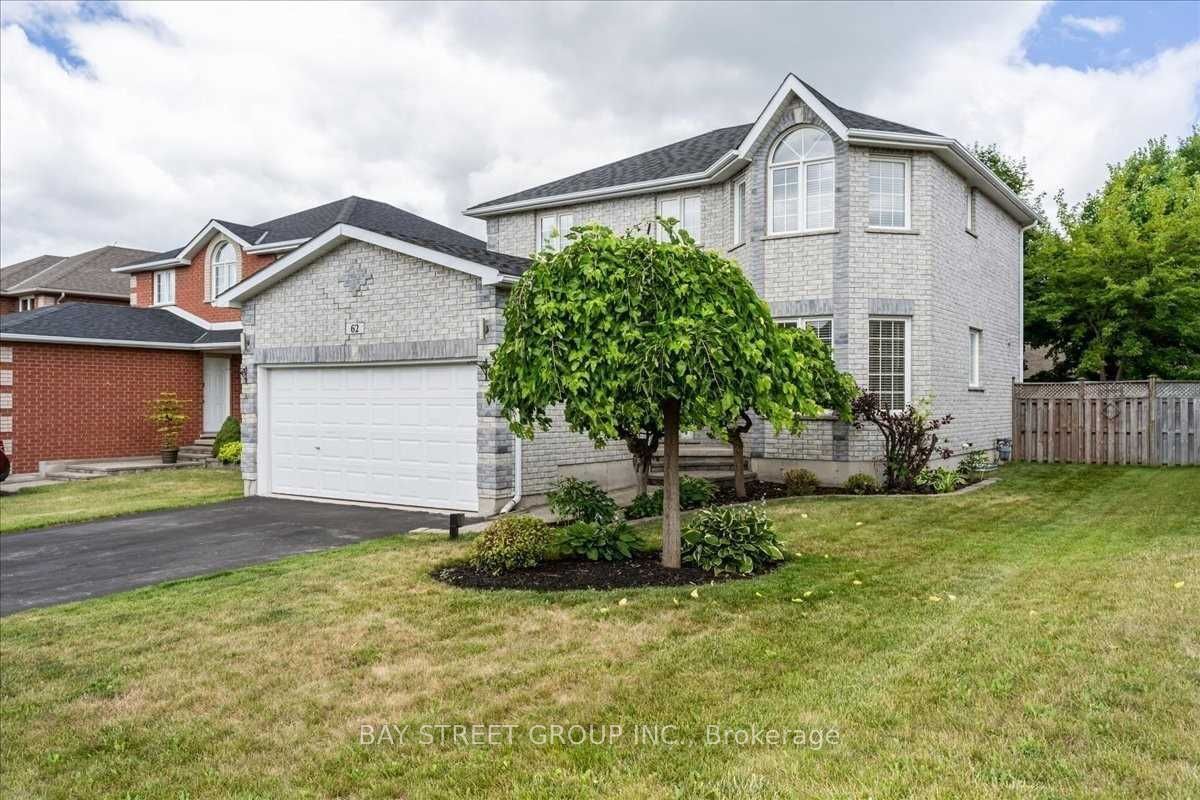62 Summerset Drive, Barrie, ON L4N 6G5