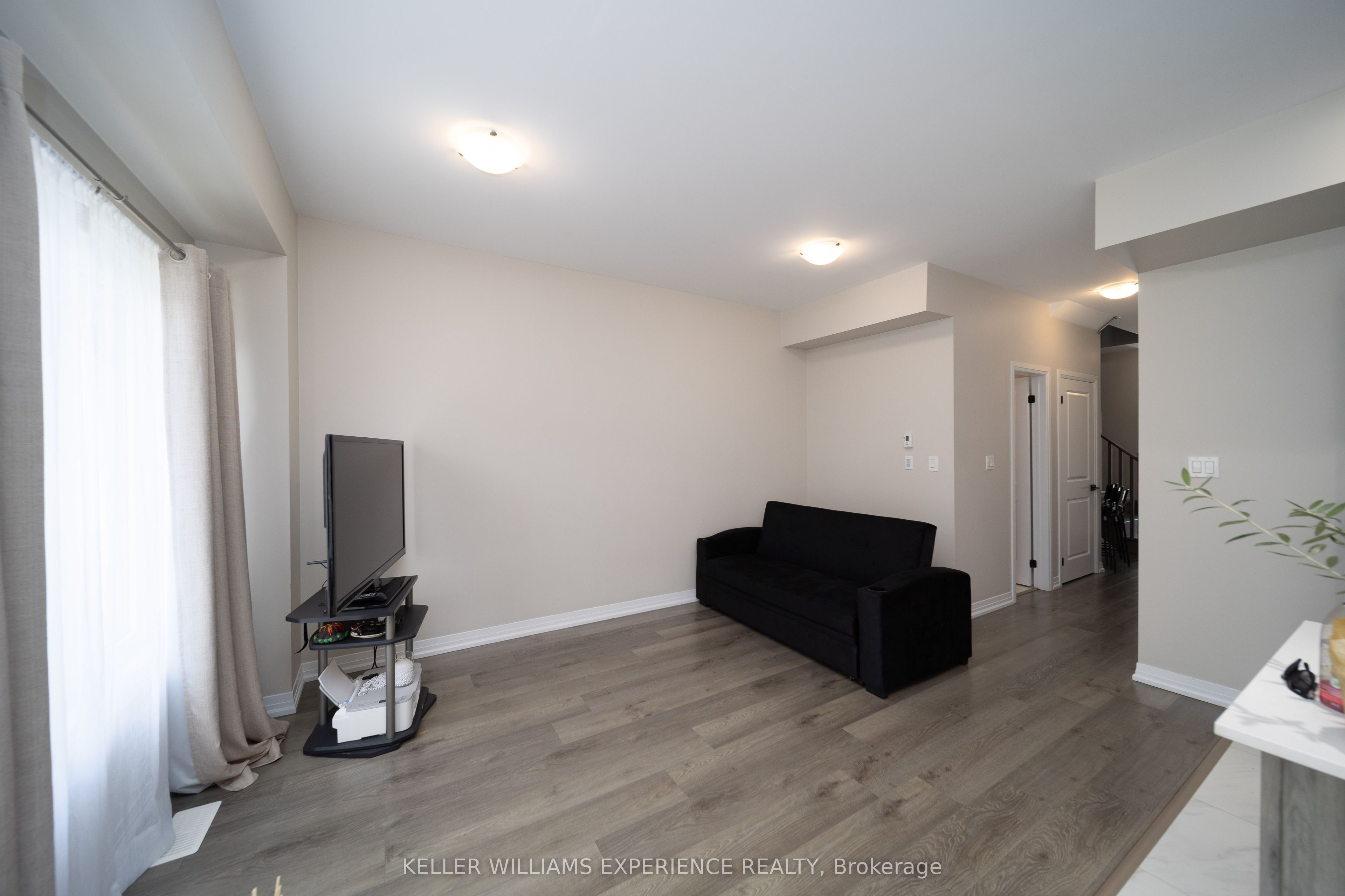 147 Turnberry Lane, Barrie, ON L9J 0M4 photo 3
