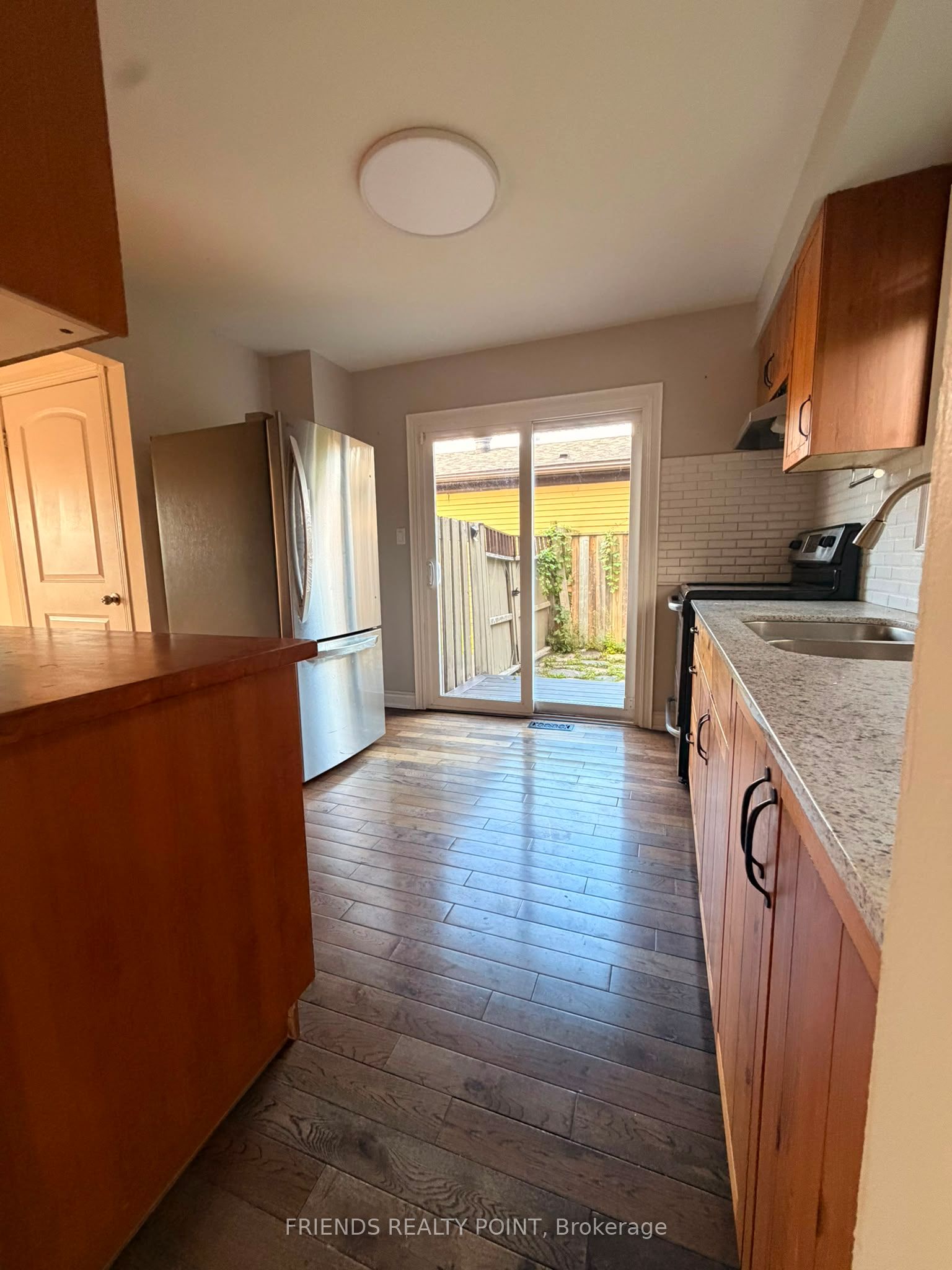 242 Browning Trail, Barrie, ON L4N 5C1 photo 5