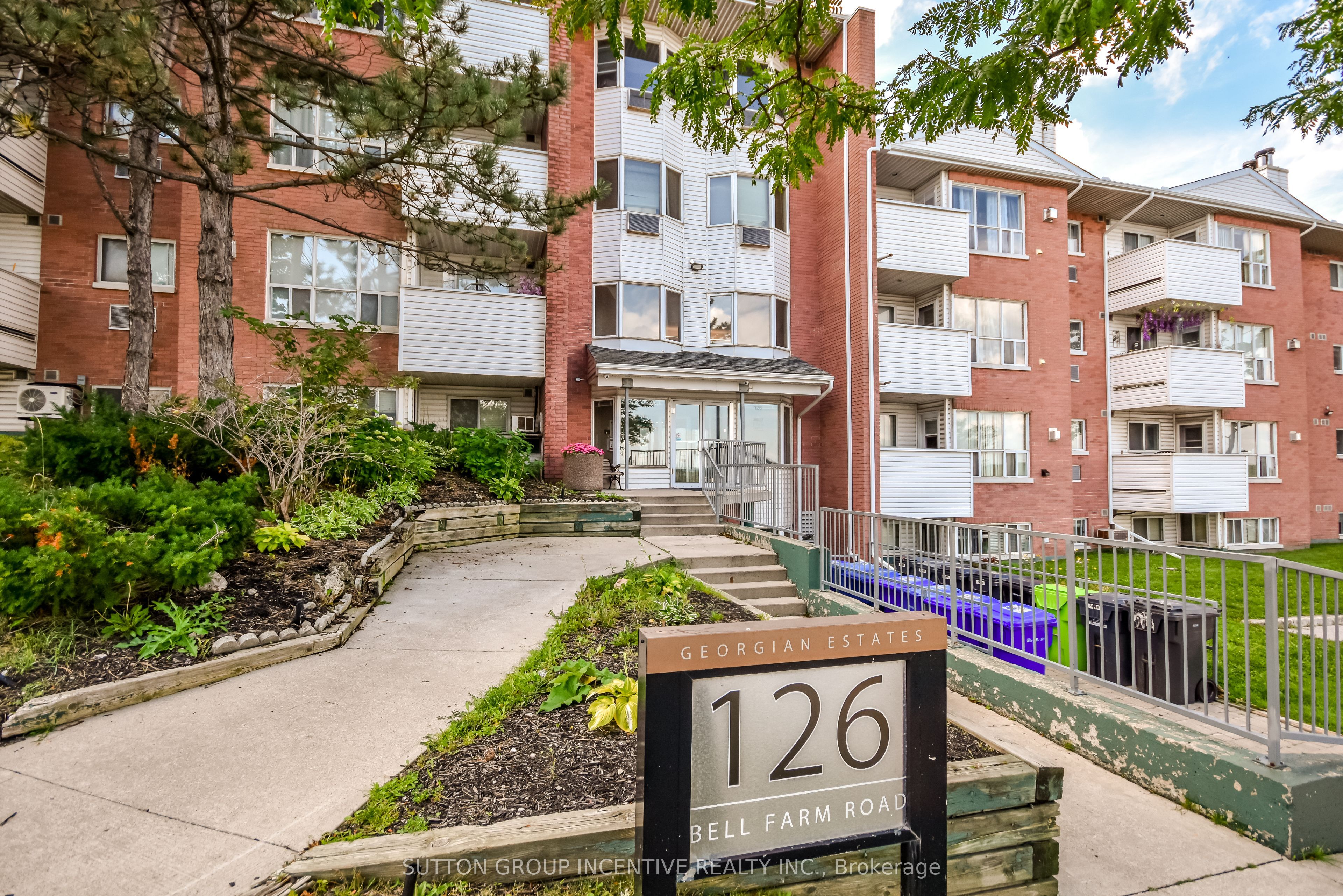126 Bell Farm Road B05, Barrie, ON L4M 6J3
