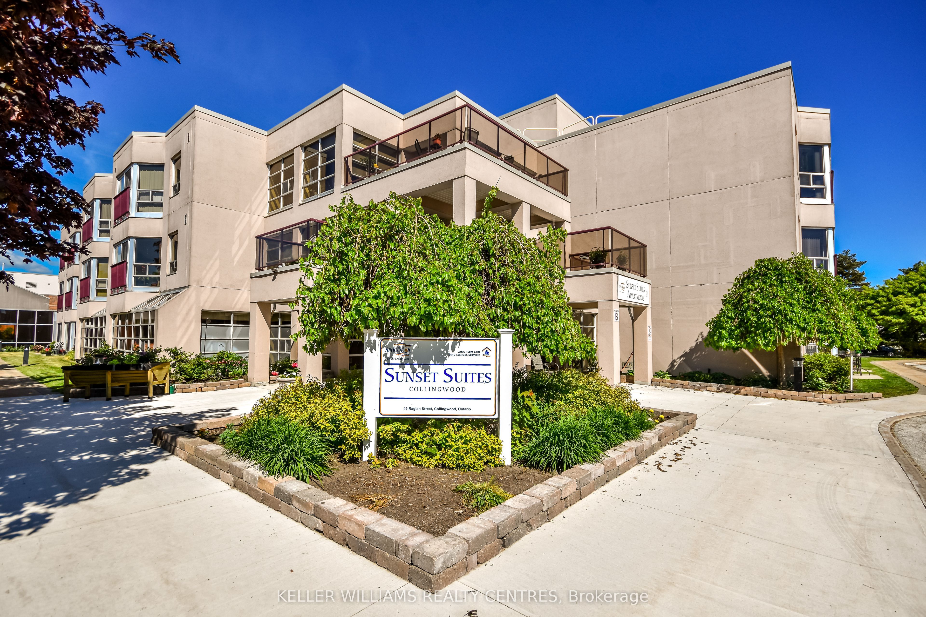49 Raglan Street 102, Collingwood, ON L9Y 4X1