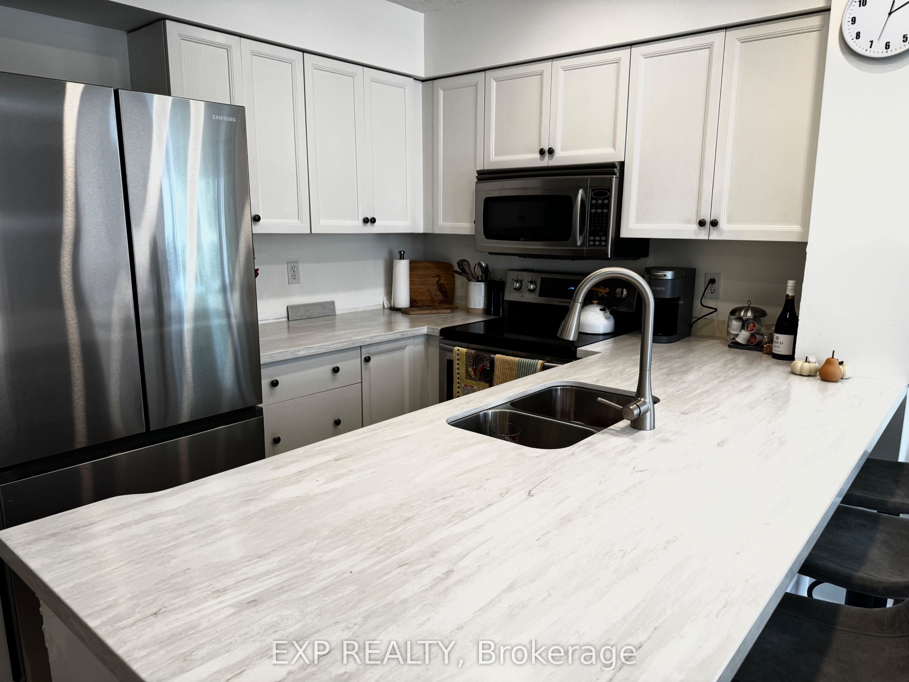 330 Mariners Way 1, Collingwood, ON L9Y 5C7 photo 4