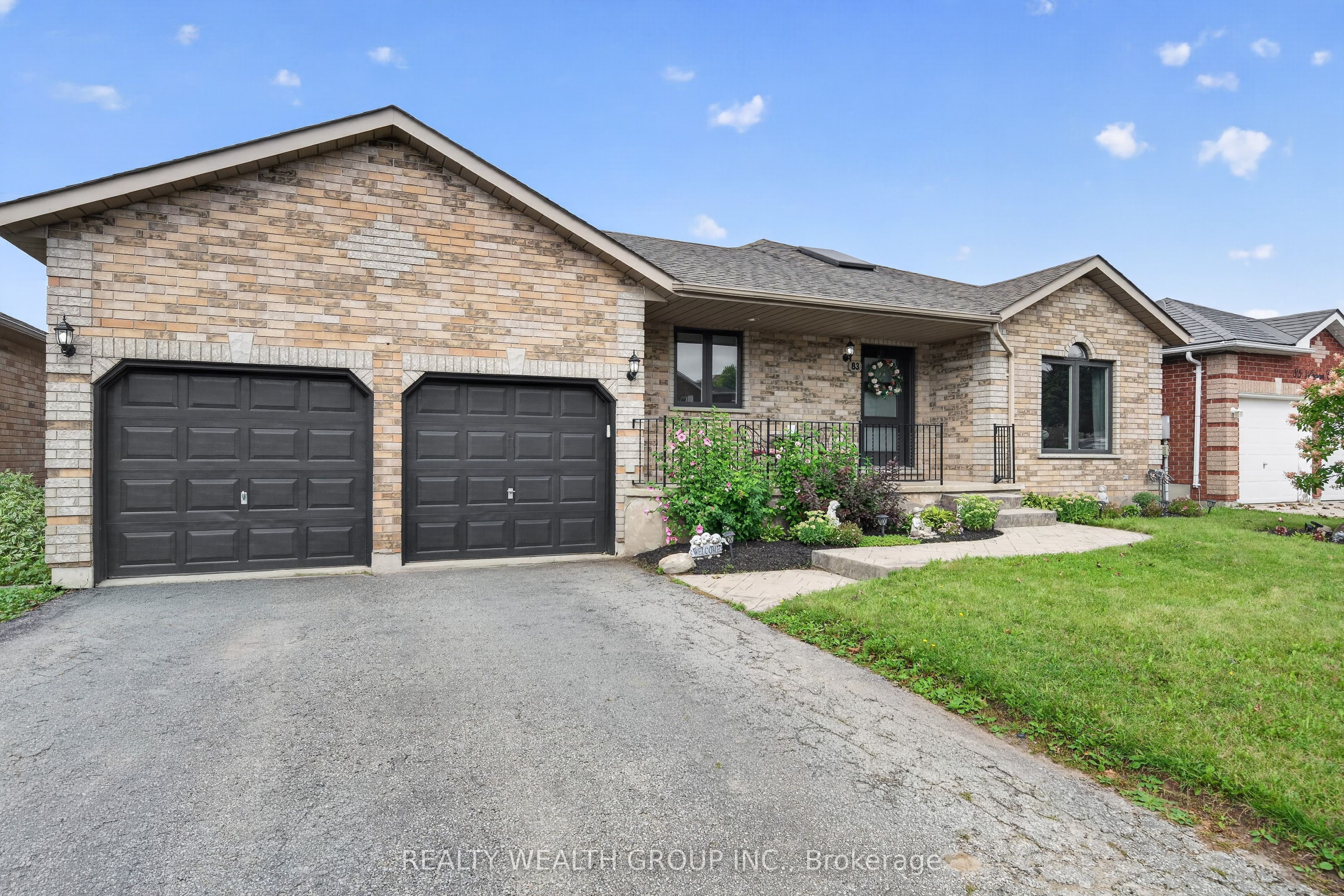 83 Logan Court, Barrie, ON L4N 8G7 photo 4