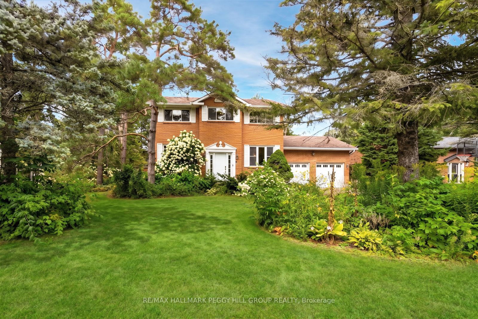 10 Rosewood Avenue, Springwater, ON L9X 0P5