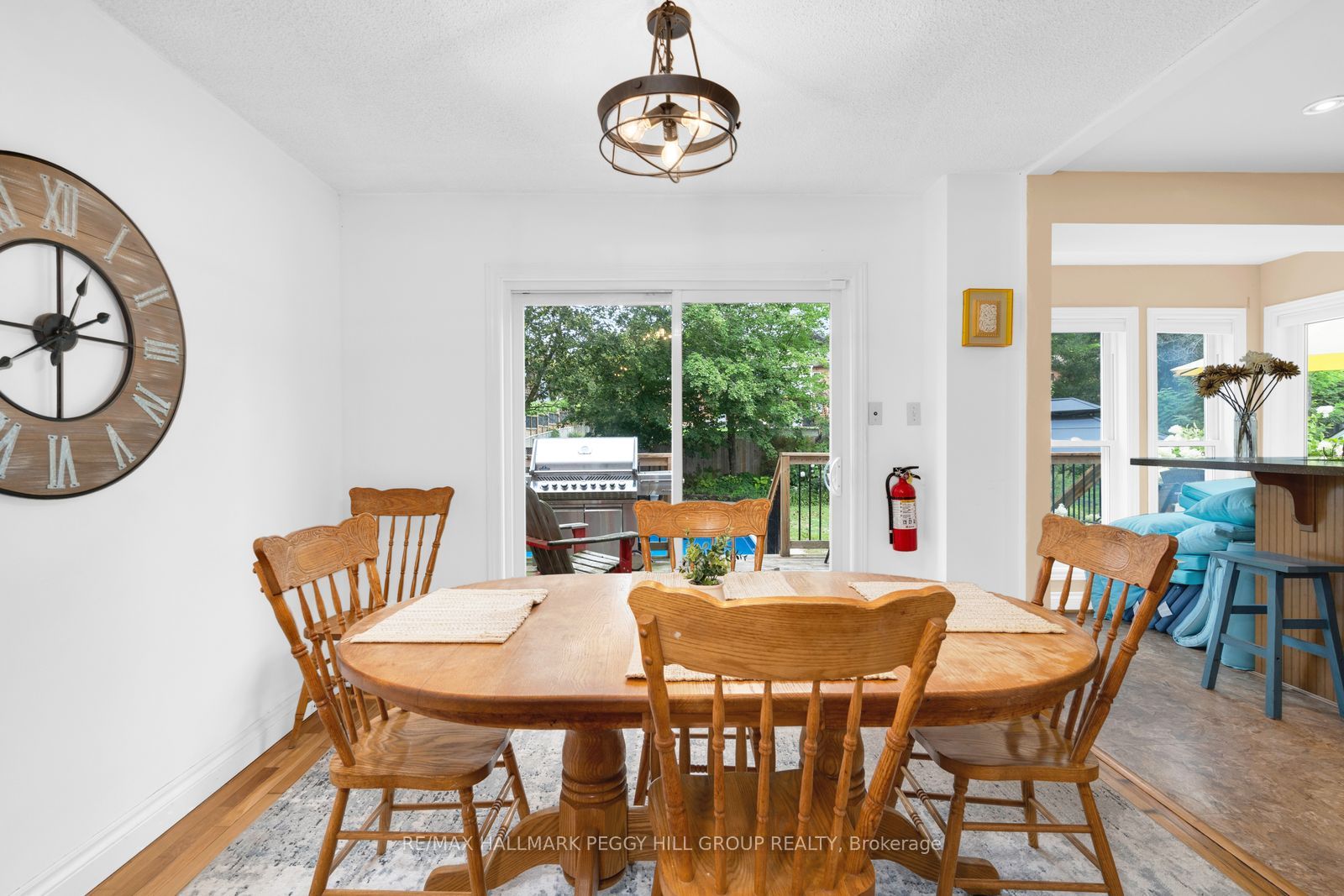 10 Rosewood Avenue, Springwater, ON L9X 0P5 photo 4