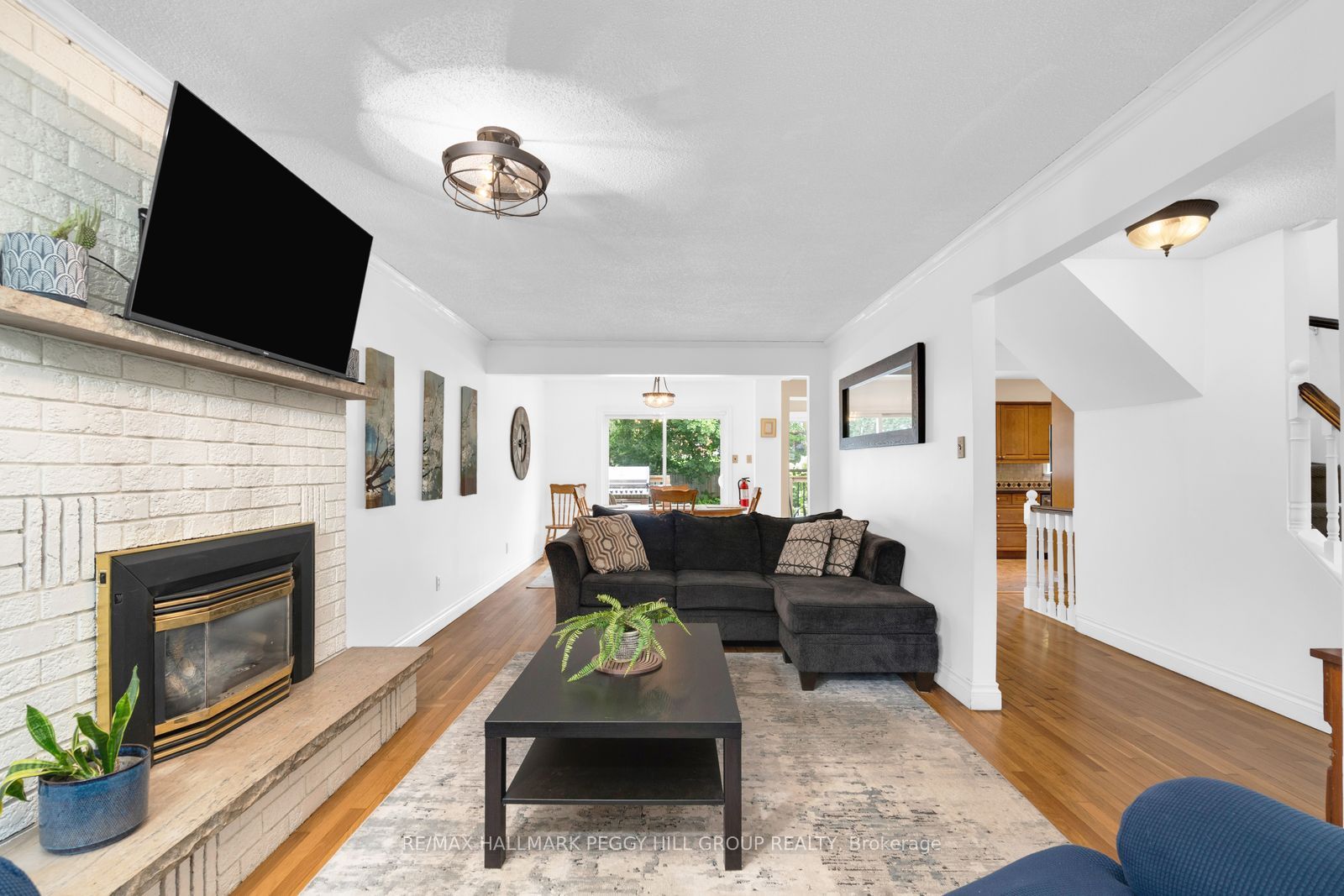 10 Rosewood Avenue, Springwater, ON L9X 0P5 photo 5
