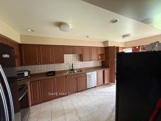 1 Pearl Drive Main, Orillia, ON L3V 0A4 photo 3