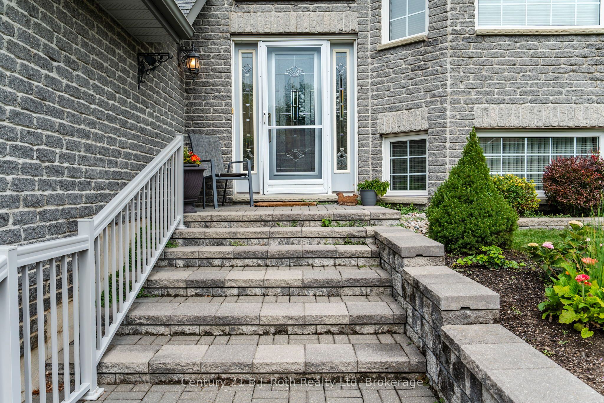 13 Charles Street, Penetanguishene, ON L9M 2G6 photo 3