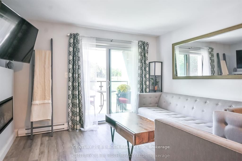 80 Horseshoe Boulevard 406, Oro-Medonte, ON L4M 4Y8 photo 5