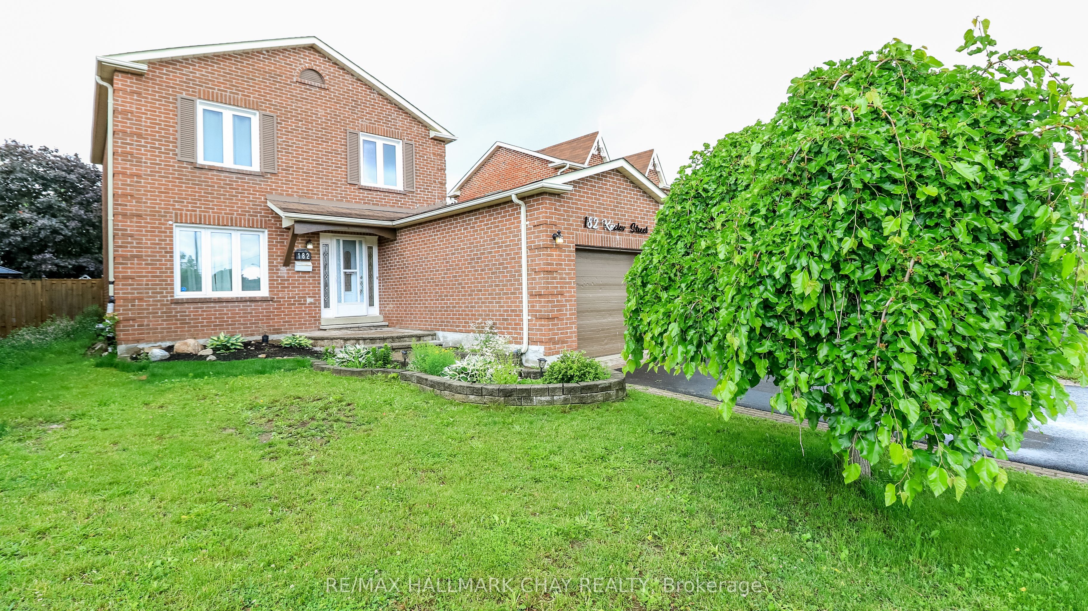 182 KOZLOV Street, Barrie, ON L4N 7H5 photo 4