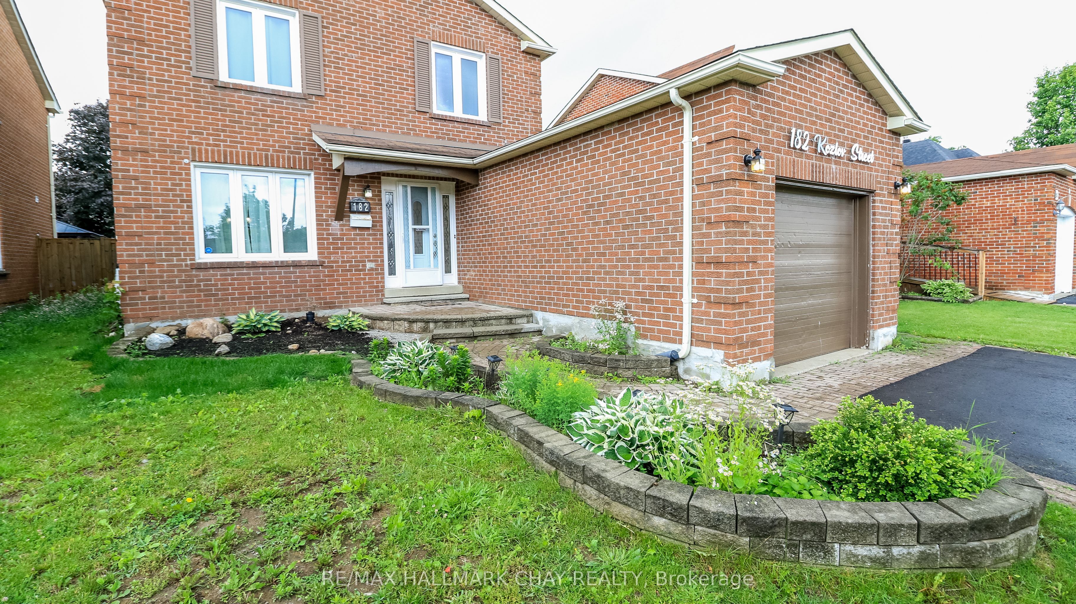 182 KOZLOV Street, Barrie, ON L4N 7H5 photo 5