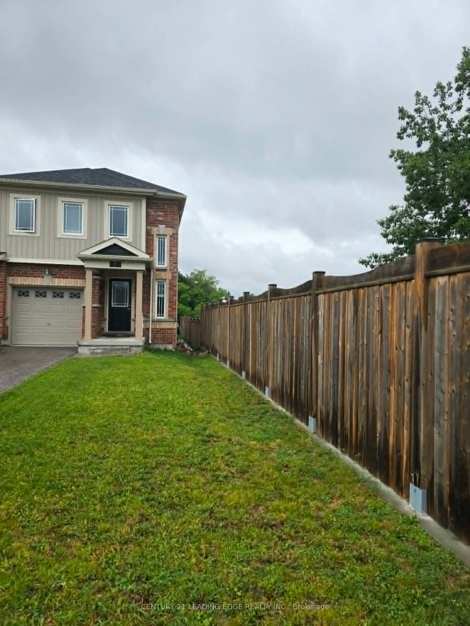 21 Franks Way, Barrie, ON L4N 3J1