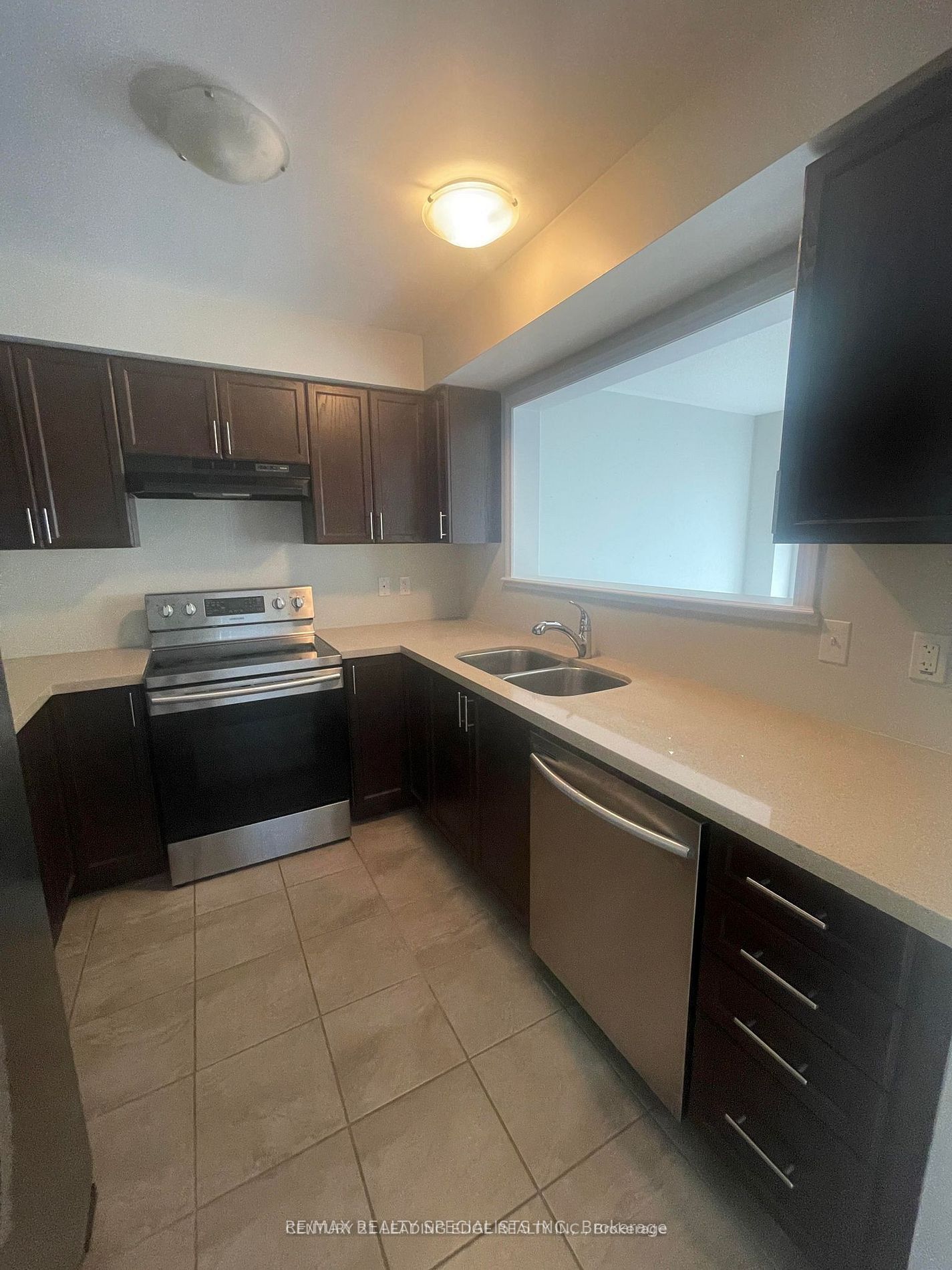 21 Franks Way, Barrie, ON L4N 3J1 photo 4