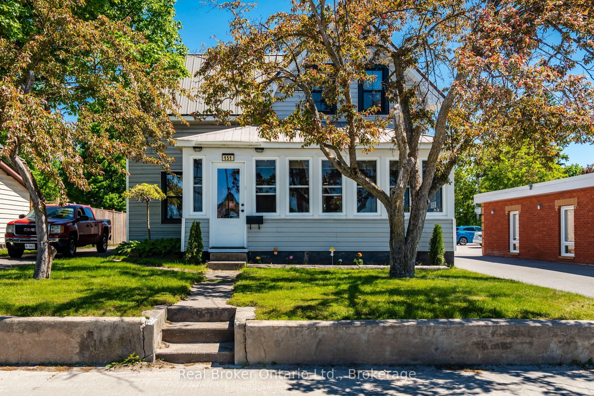 151 Main Street, Penetanguishene, ON L9M 1L7