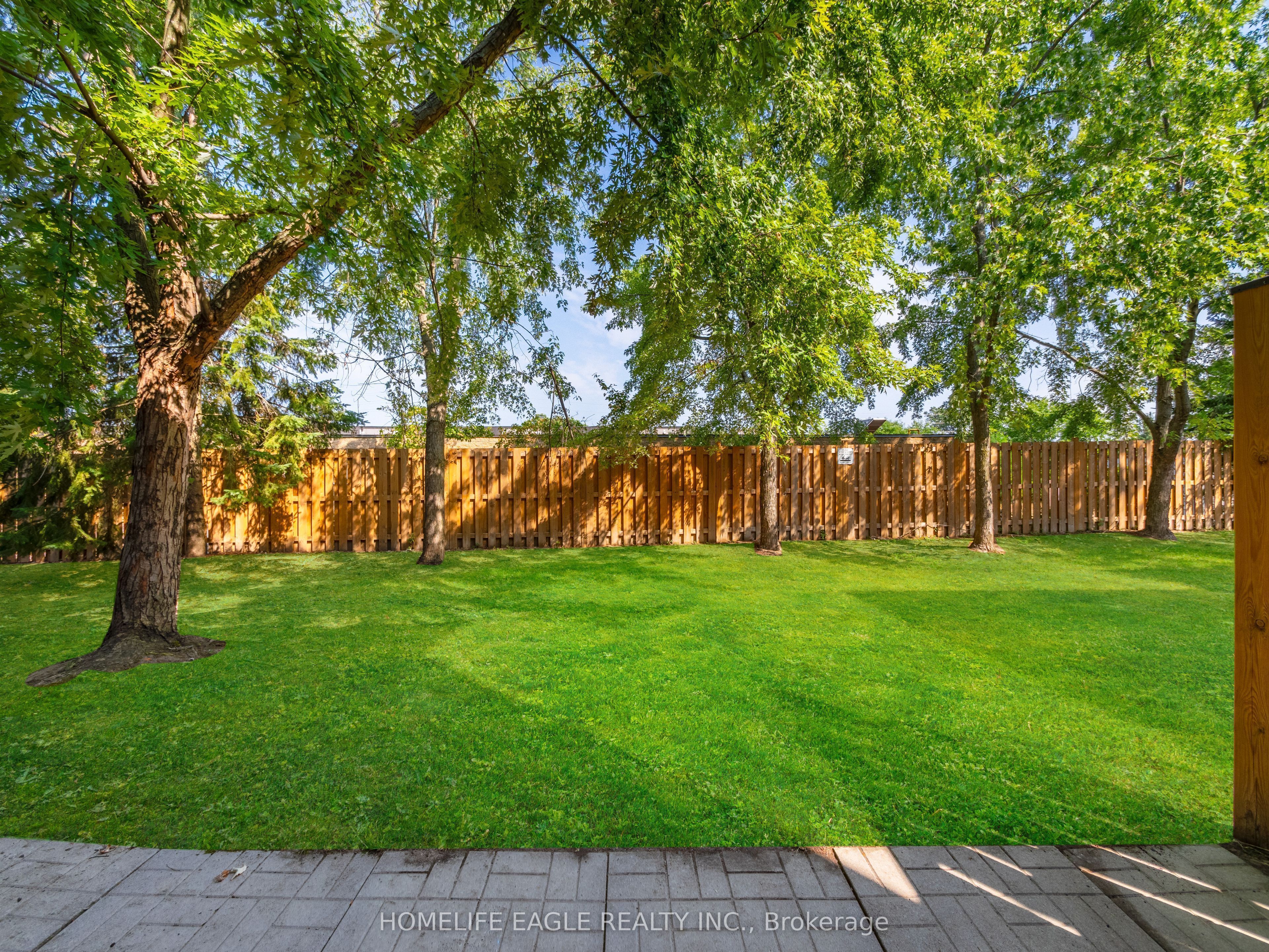 235 Ferndale Drive S 13, Barrie, ON L4N 0T6 photo 2