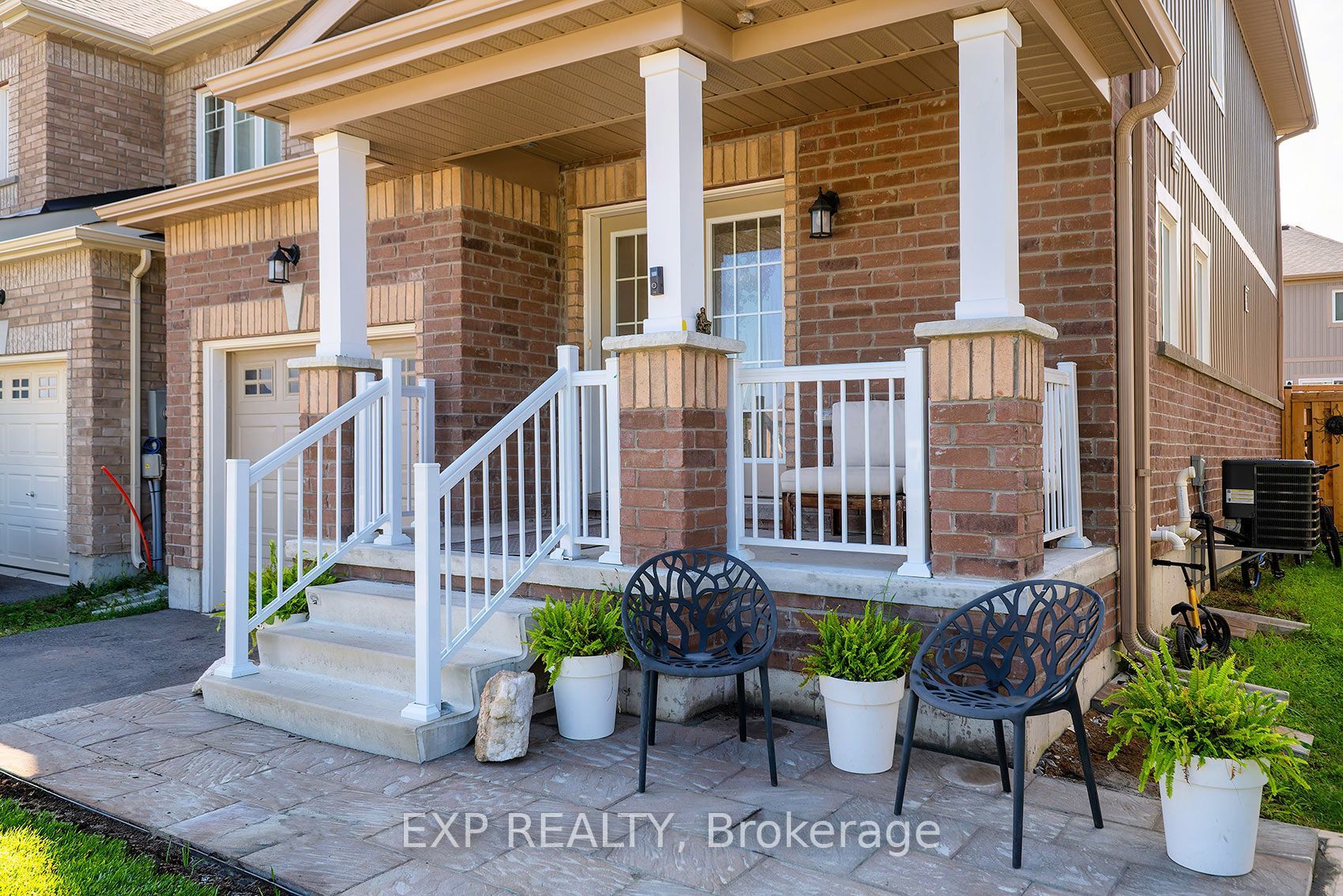 106 Mabern Street, Barrie, ON L9J 0H8 photo 2