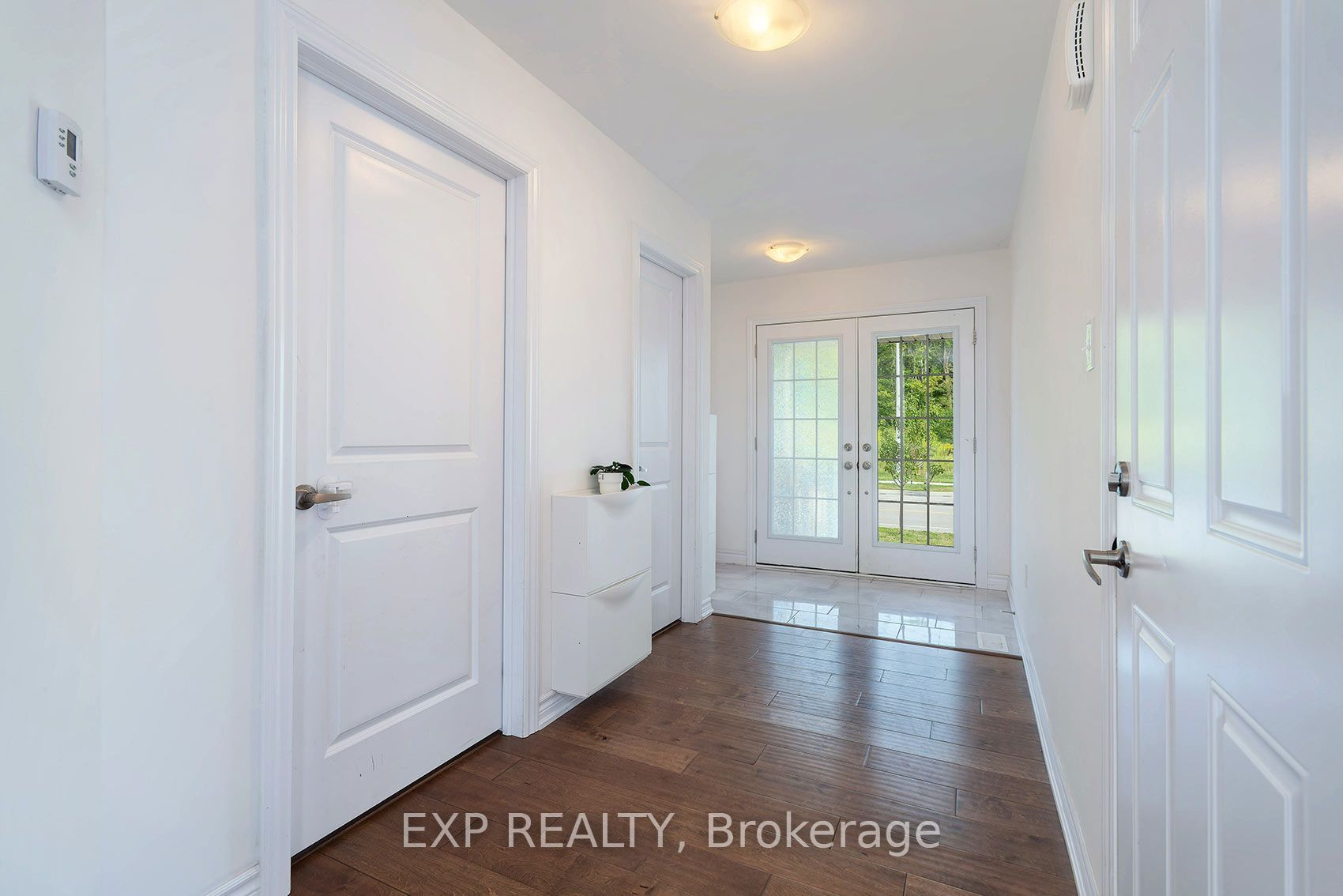 106 Mabern Street, Barrie, ON L9J 0H8 photo 3