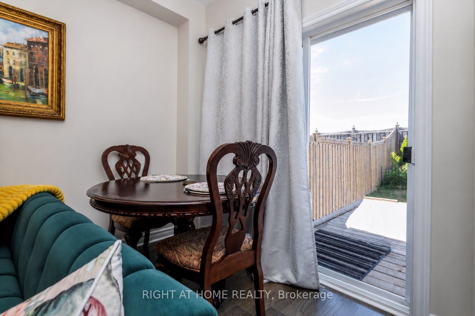 92 Pearcey Crescent, Barrie, ON L4N 6R7 photo 5