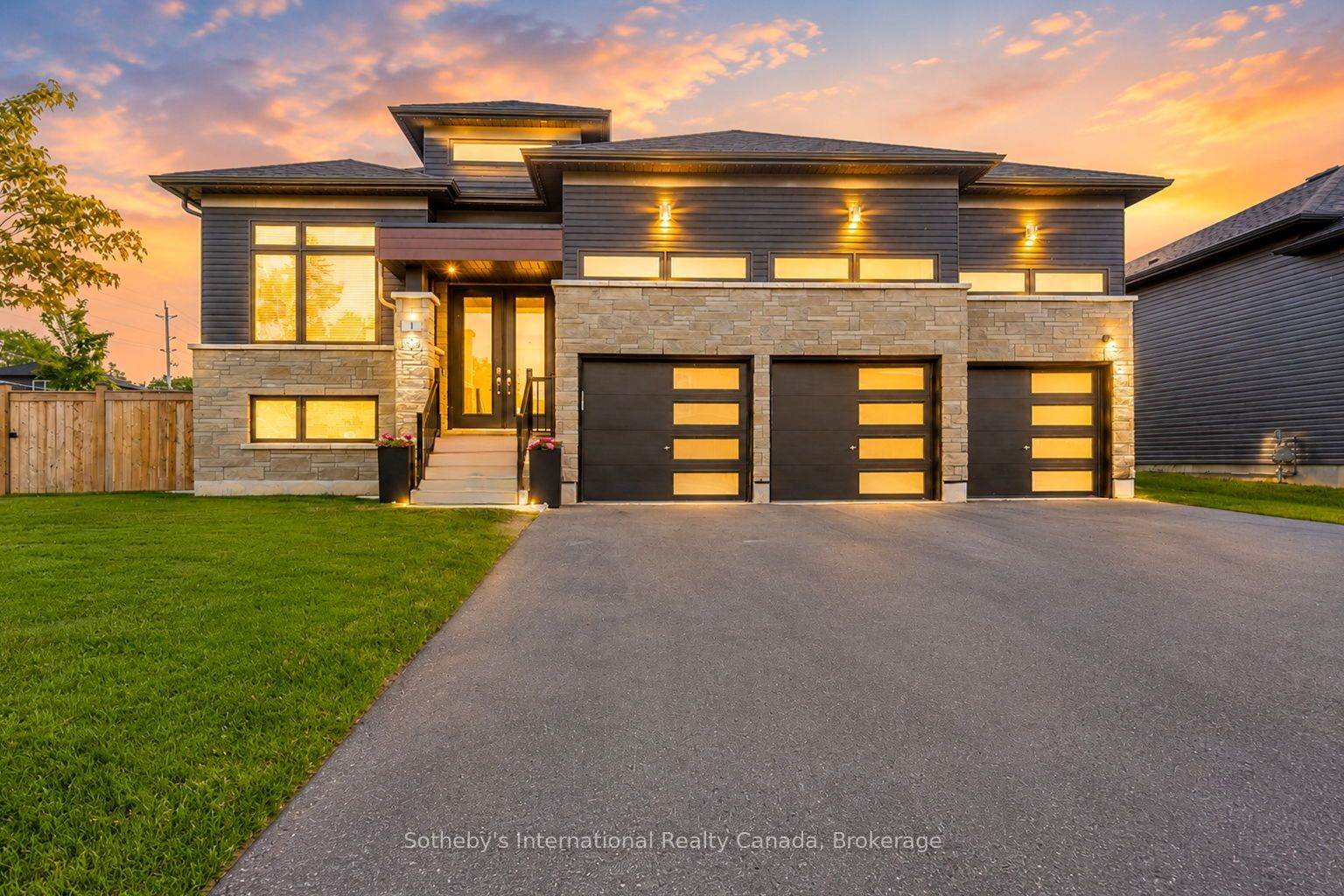 1 Chiara Drive, Wasaga Beach, ON L9Z 0L5 photo 2