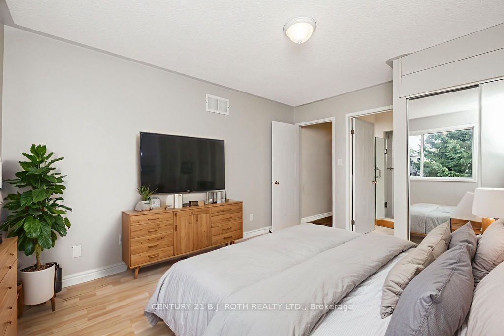 24 Ashton Street, Orillia, ON L3V 7V5 photo 4