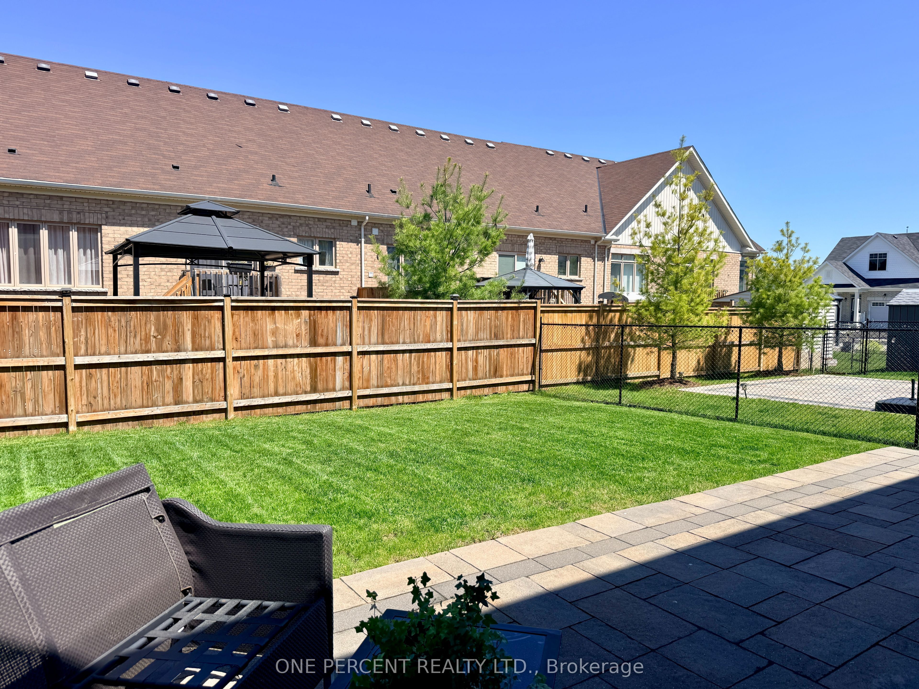 52 Bianca Crescent, Wasaga Beach, ON L9Z 0H6 photo 2