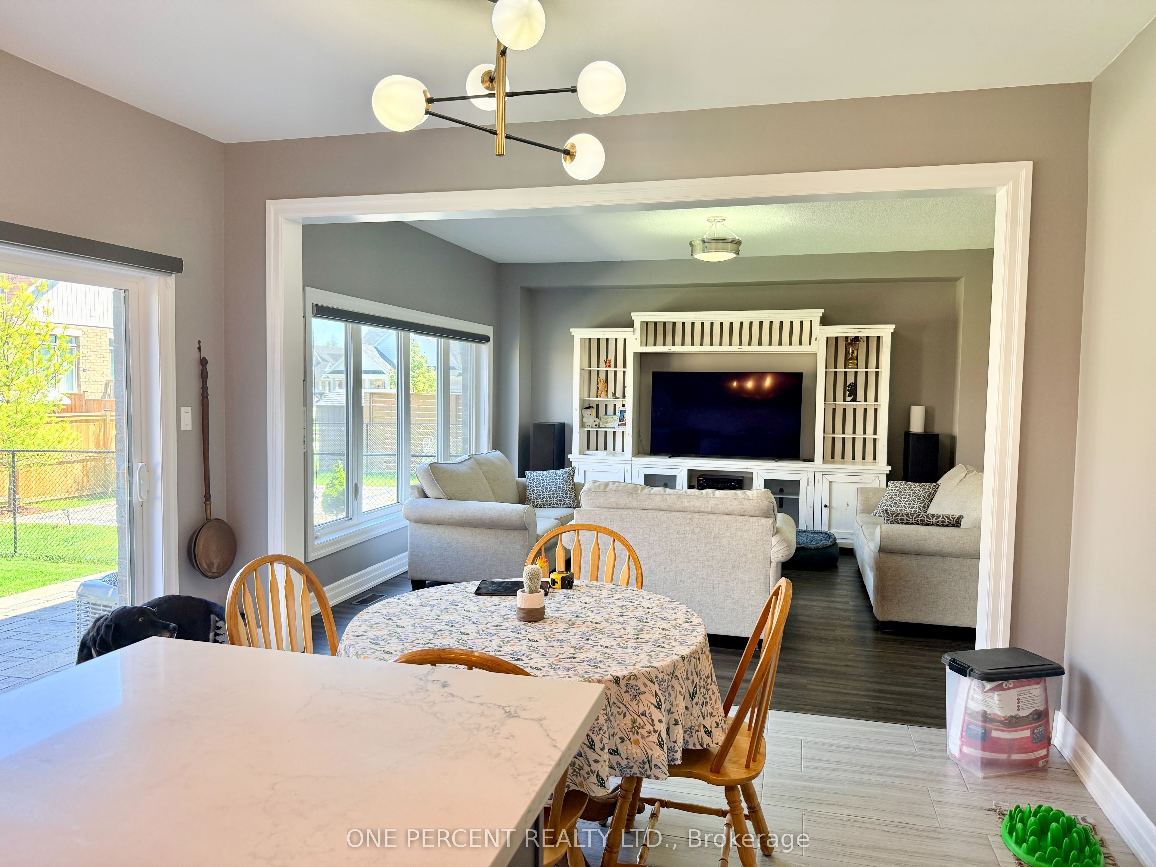 52 Bianca Crescent, Wasaga Beach, ON L9Z 0H6 photo 5