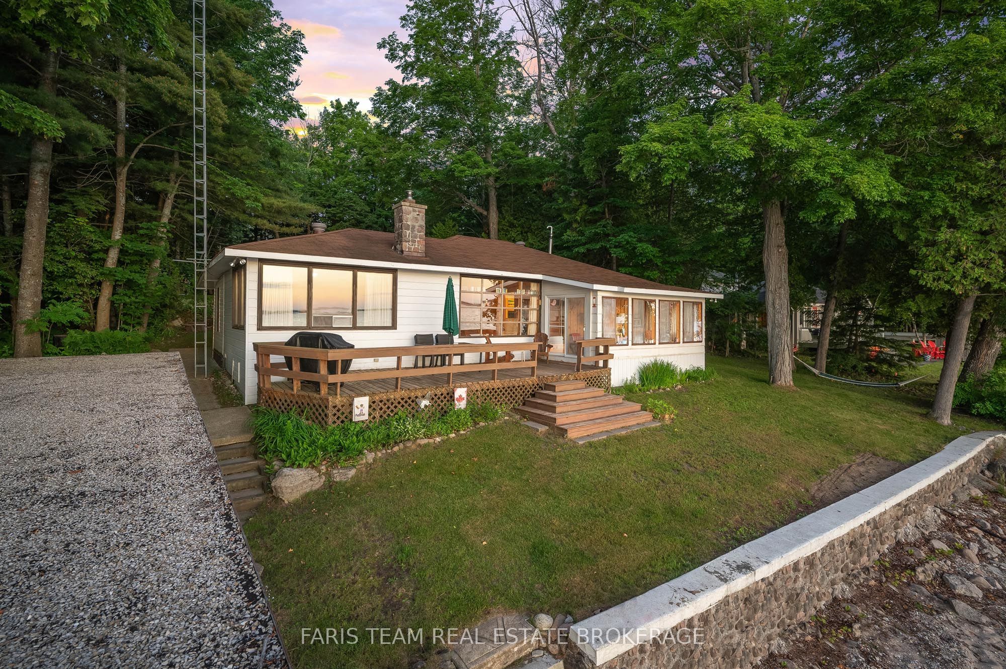 1697 Champlain Road, Tiny, ON L9M 0E3 photo 2