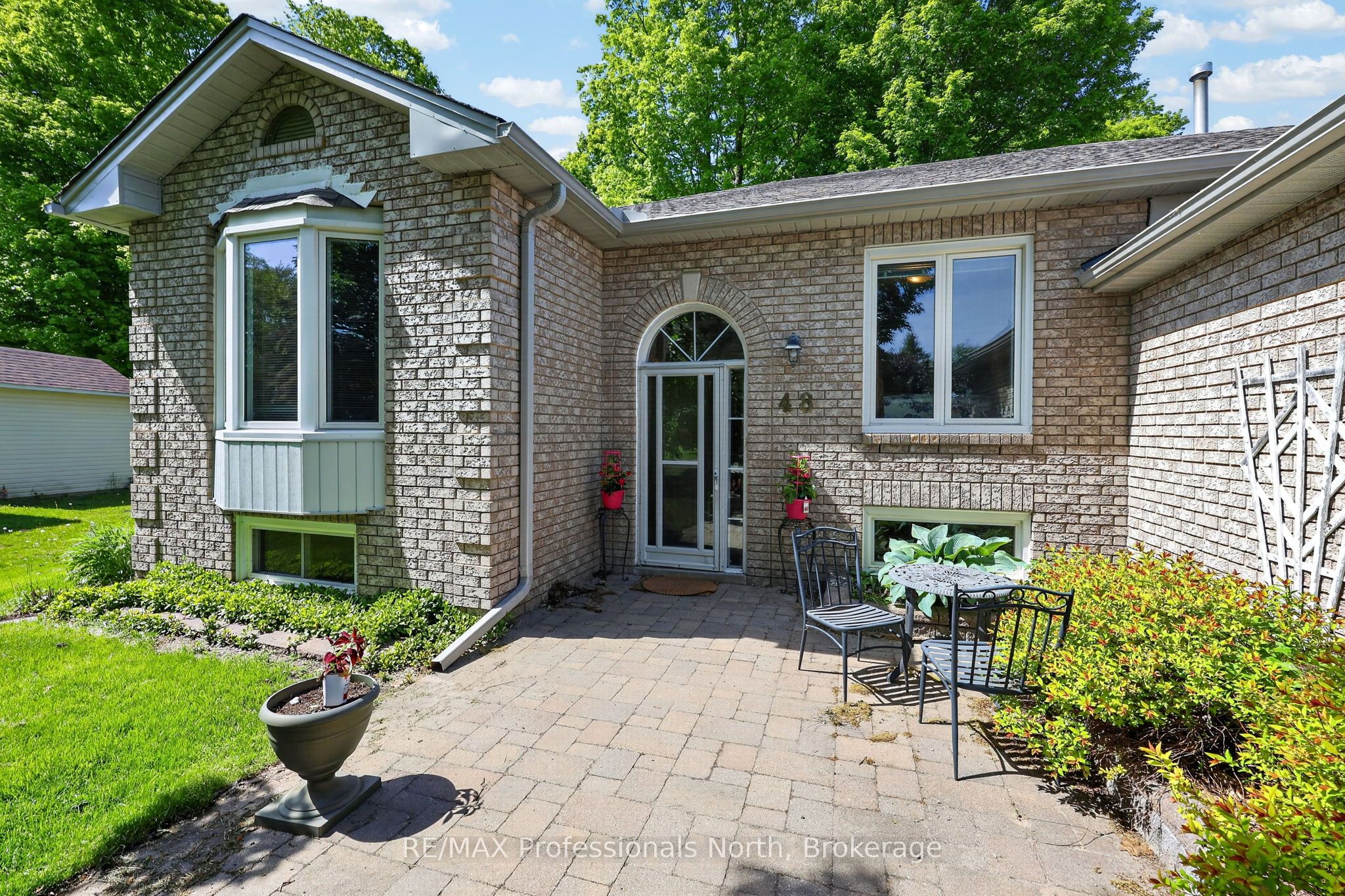 48 Fairway Crescent, Wasaga Beach, ON L9Z 1B8 photo 5