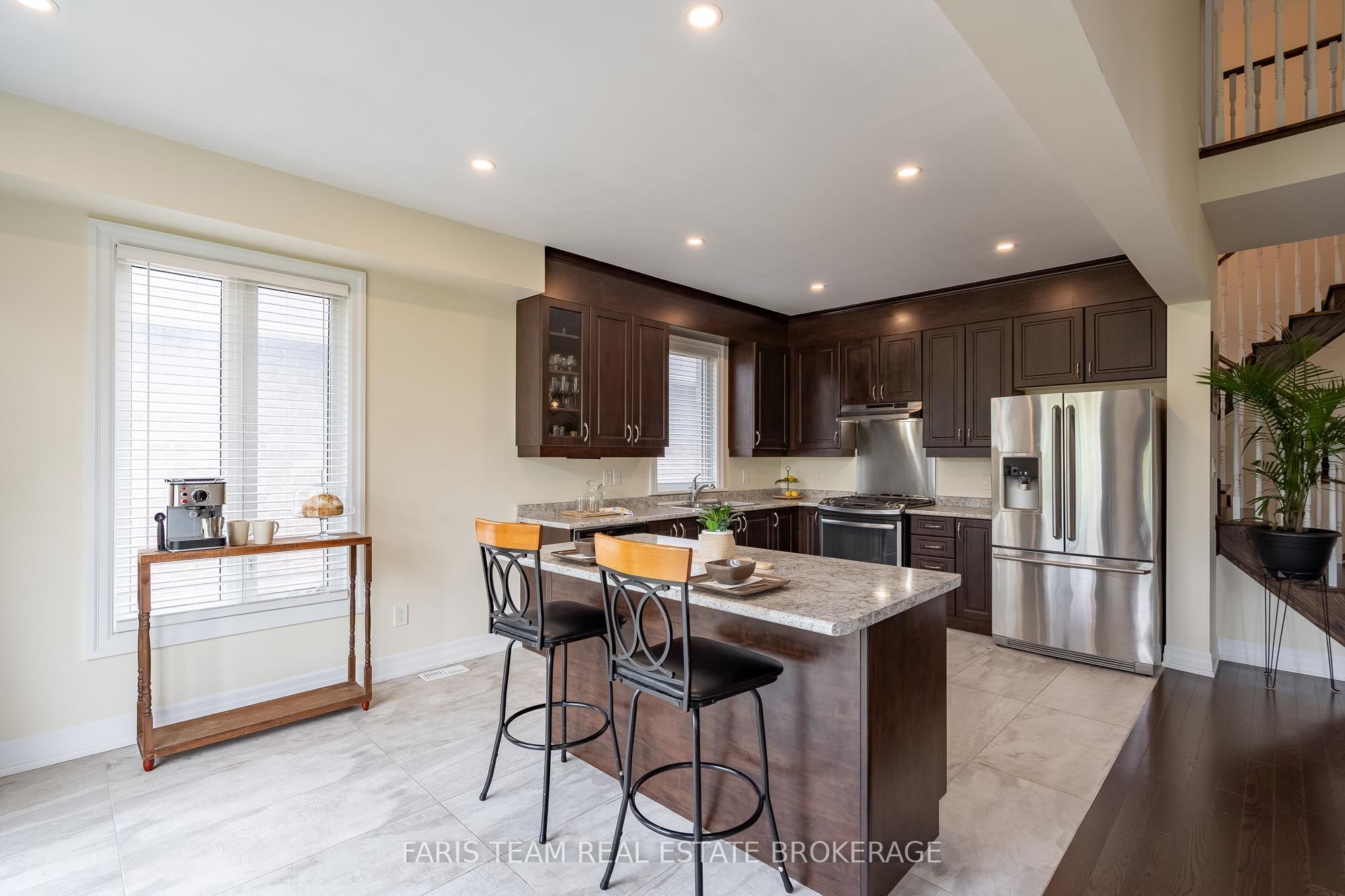113 Allegra Drive, Wasaga Beach, ON L9Z 1P2 photo 4