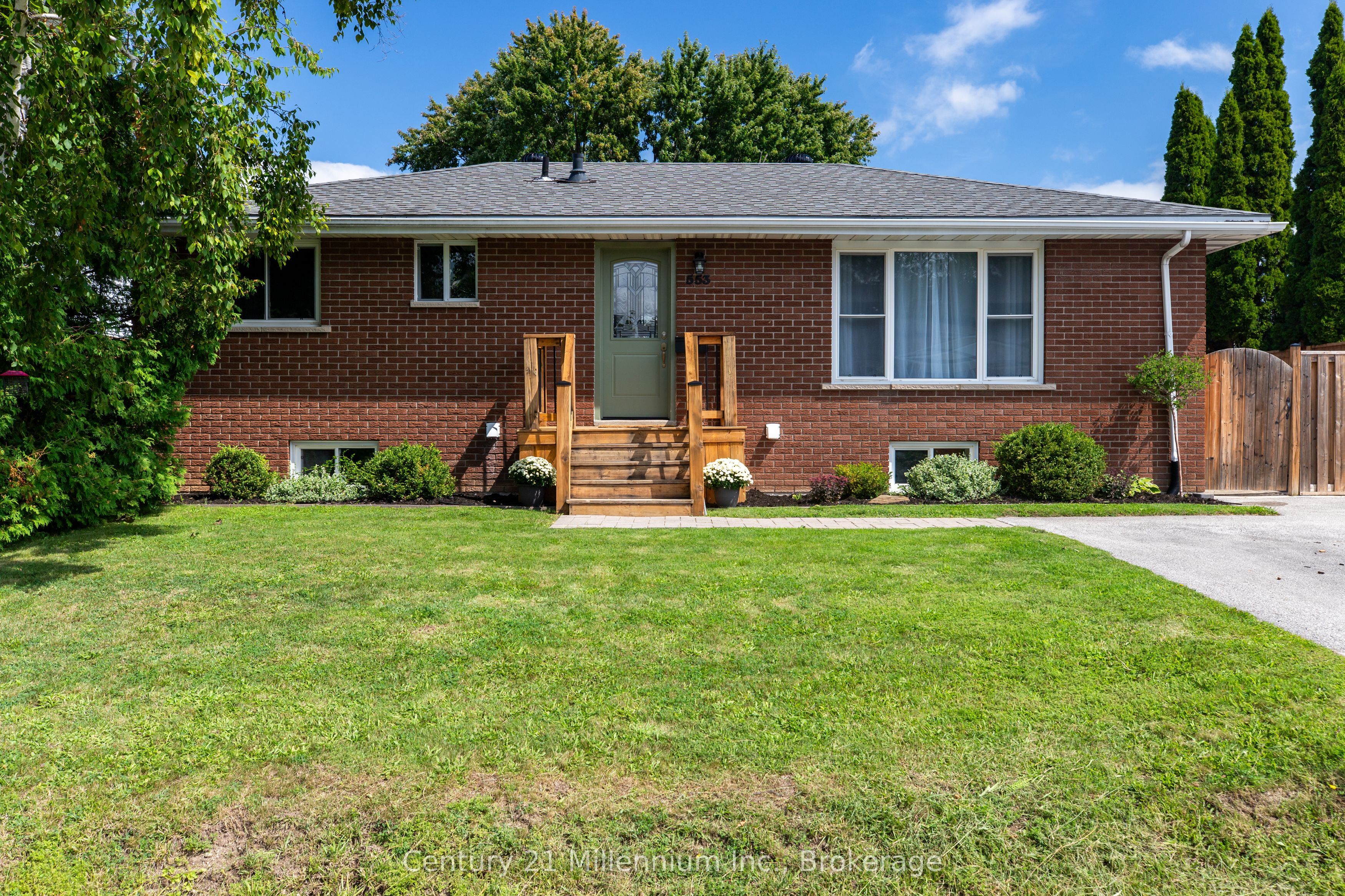 553 Spruce Street, Collingwood, ON L9Y 3H9