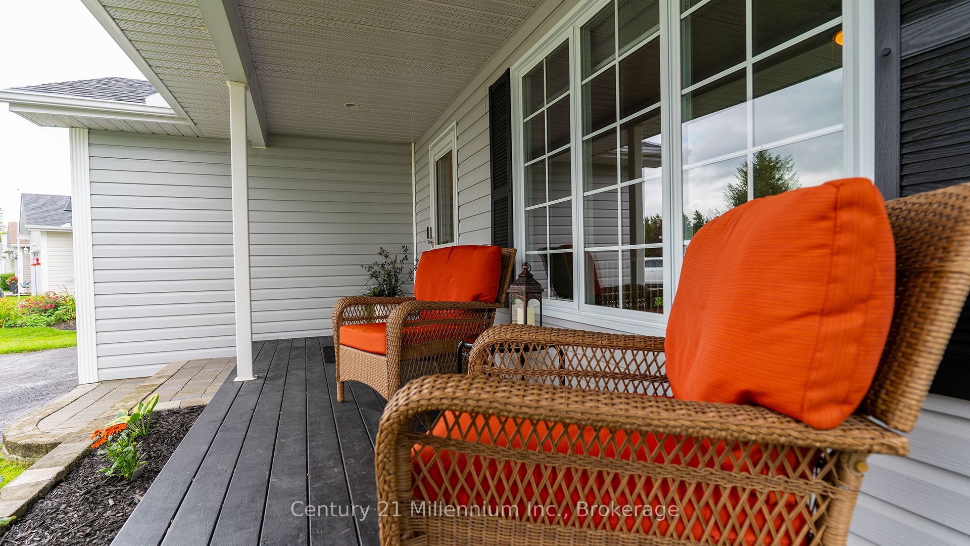 12 Illinois Crescent, Wasaga Beach, ON L9Z 3A8 photo 4