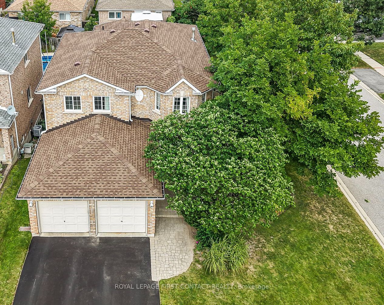 1 Brown Wood Drive, Barrie, ON L4M 6N4