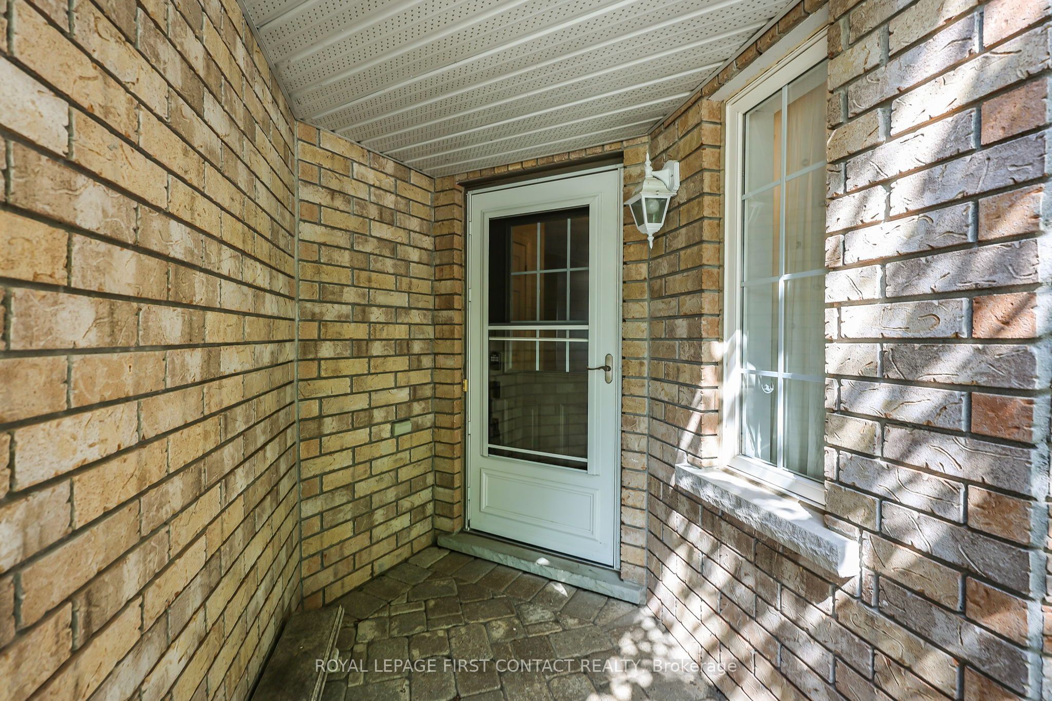 1 Brown Wood Drive, Barrie, ON L4M 6N4 photo 5