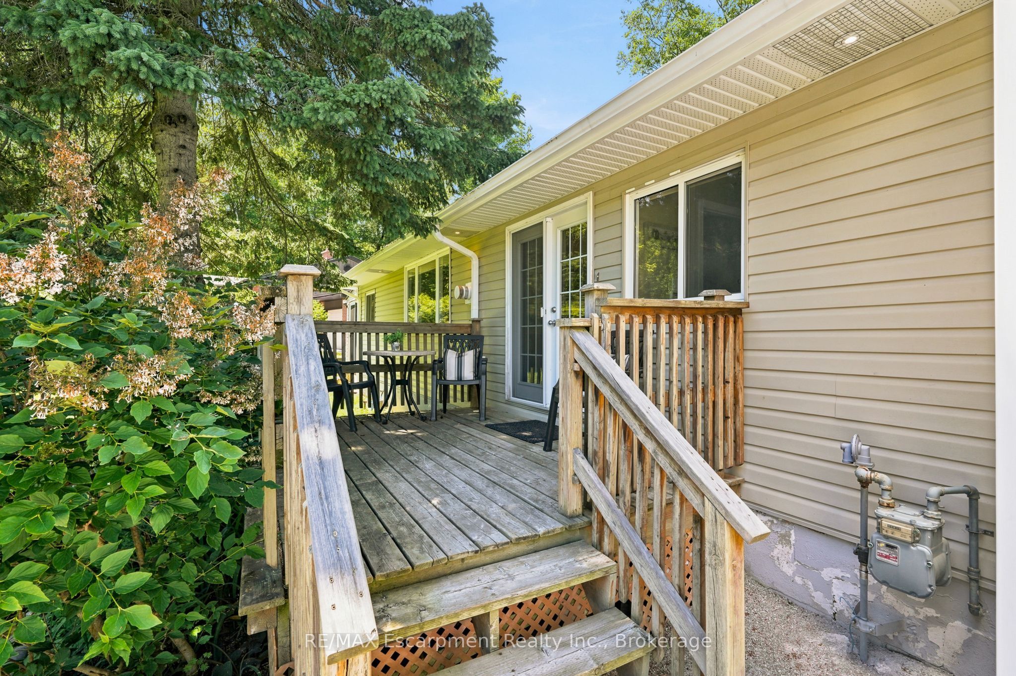 16 Hiawatha Road, Tiny, ON L9M 0B1 photo 4