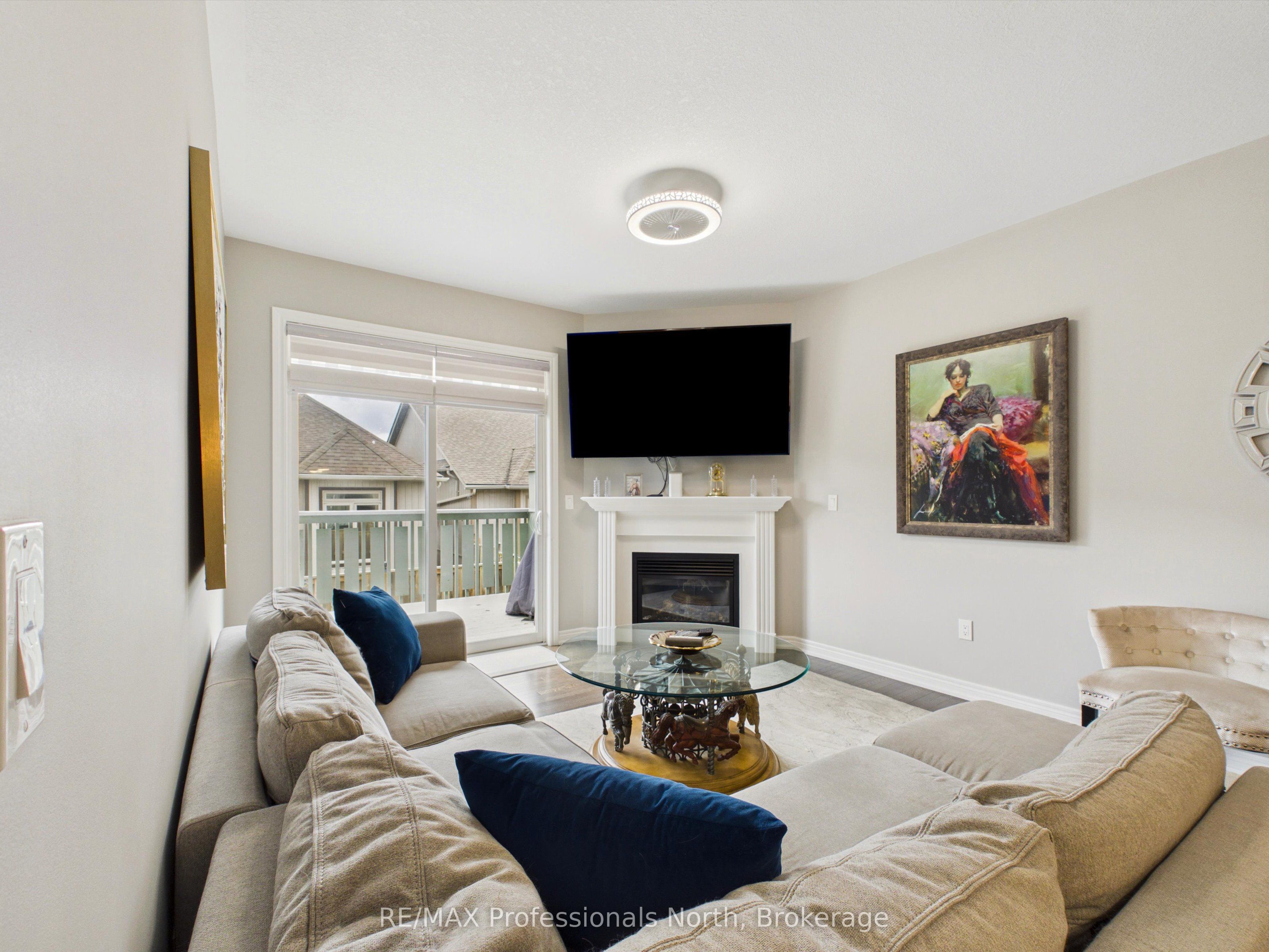 35 Canterbury Circle, Orillia, ON L3V 0C9 photo 4