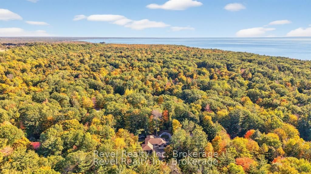 683 Lafontaine Road W, Tiny, ON L9M 0L6 photo 4