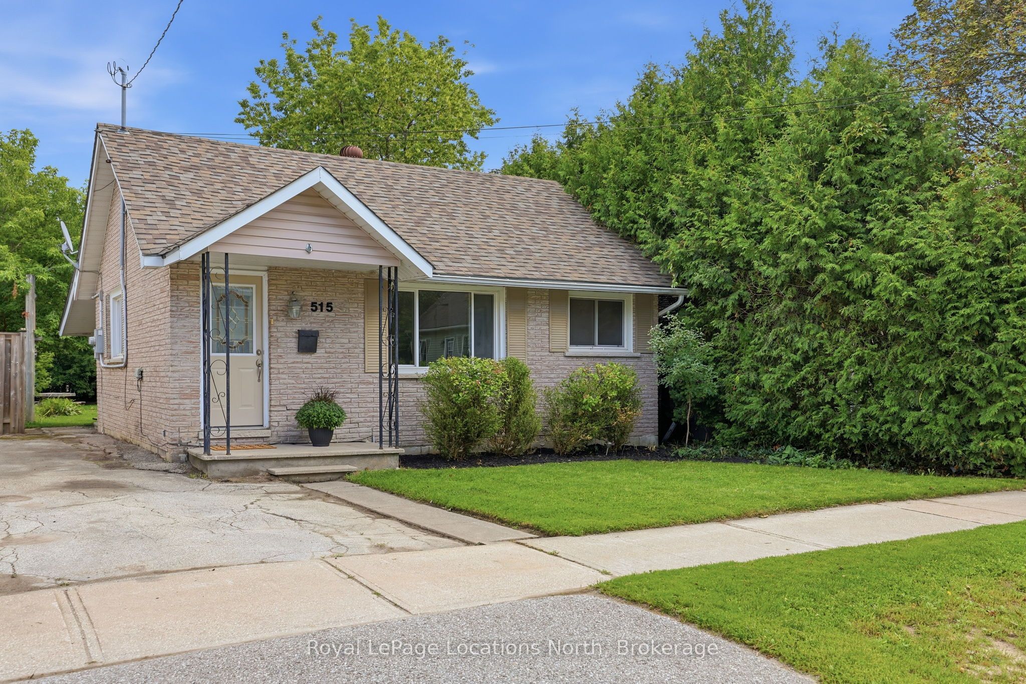 515 MAPLE Street, Collingwood, ON L9Y 2S7 photo 2