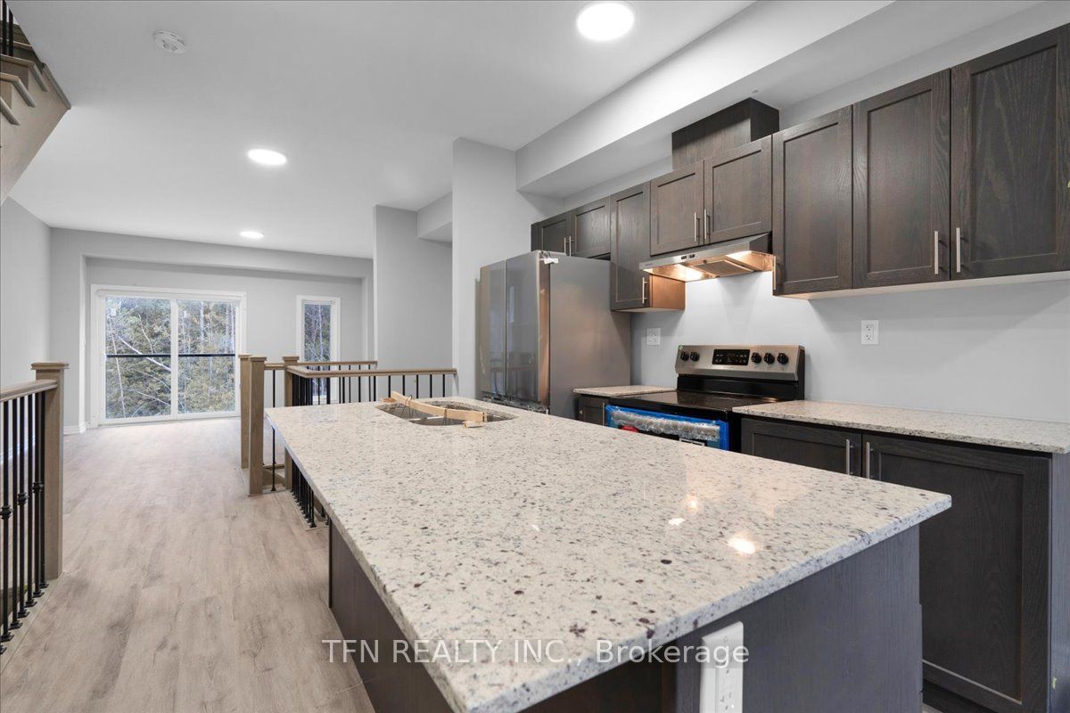 77 Winters Crescent N, Collingwood, ON L9Y 5T1 photo 3