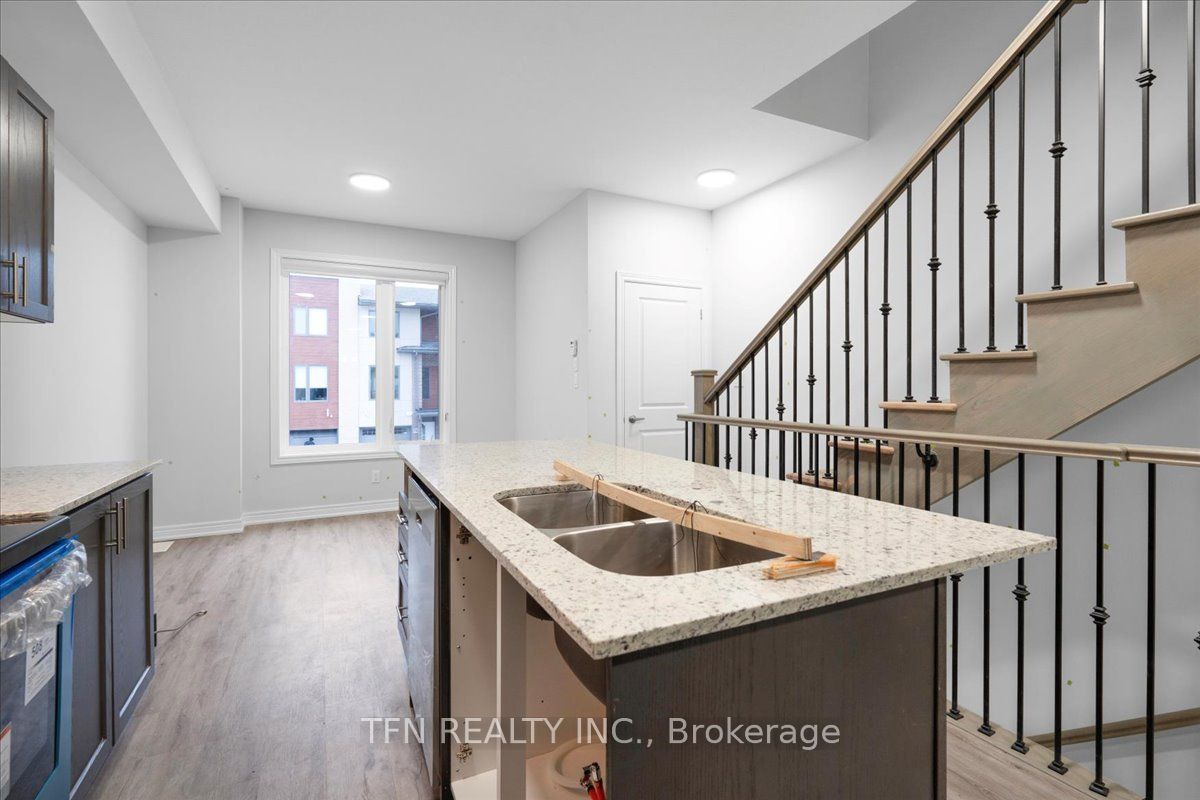 77 Winters Crescent N, Collingwood, ON L9Y 5T1 photo 5