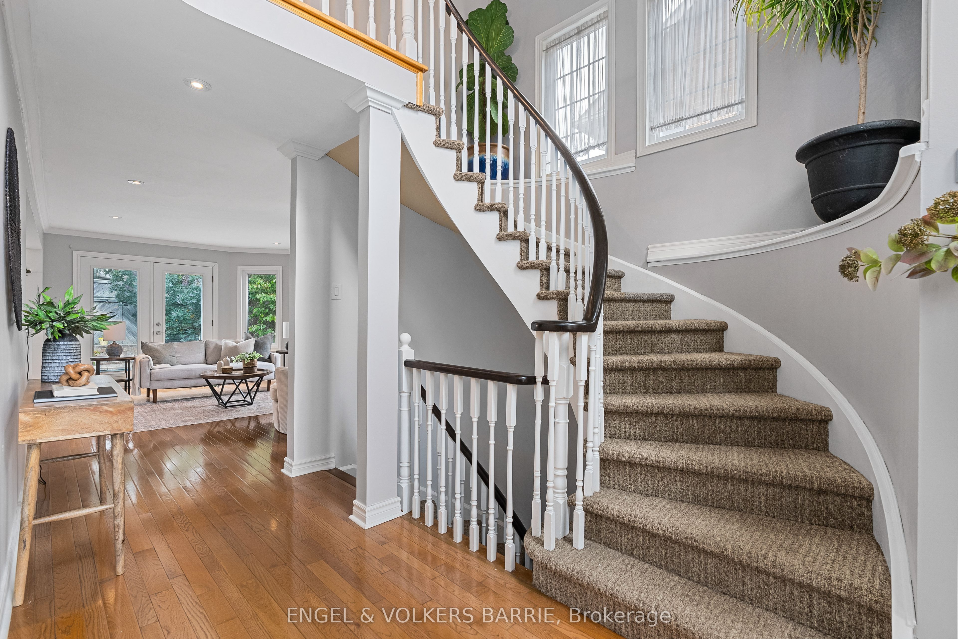 19 Grand Forest Drive, Barrie, ON L4N 7E7 photo 5