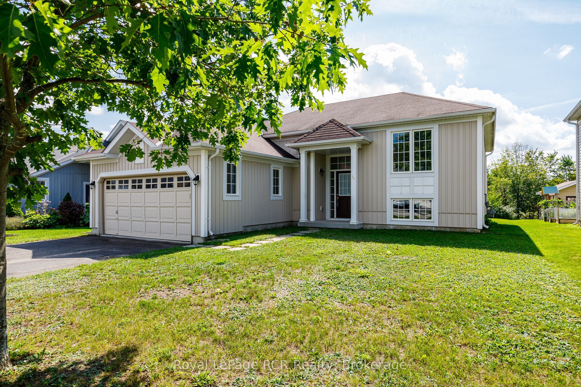 252 Spruce Street, Clearview, ON L0M 1S0